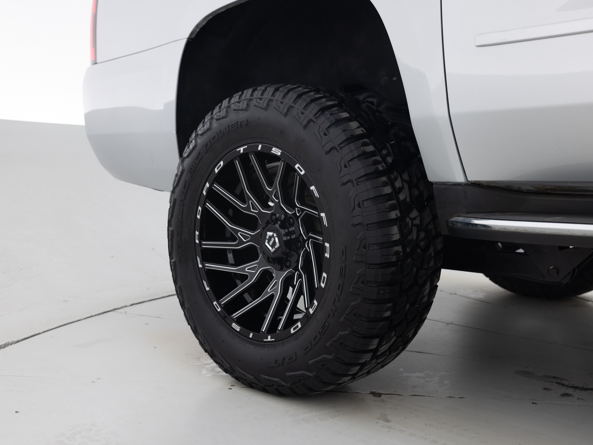 Used Silver Chevrolet Suburban LTZ-11 for Sale