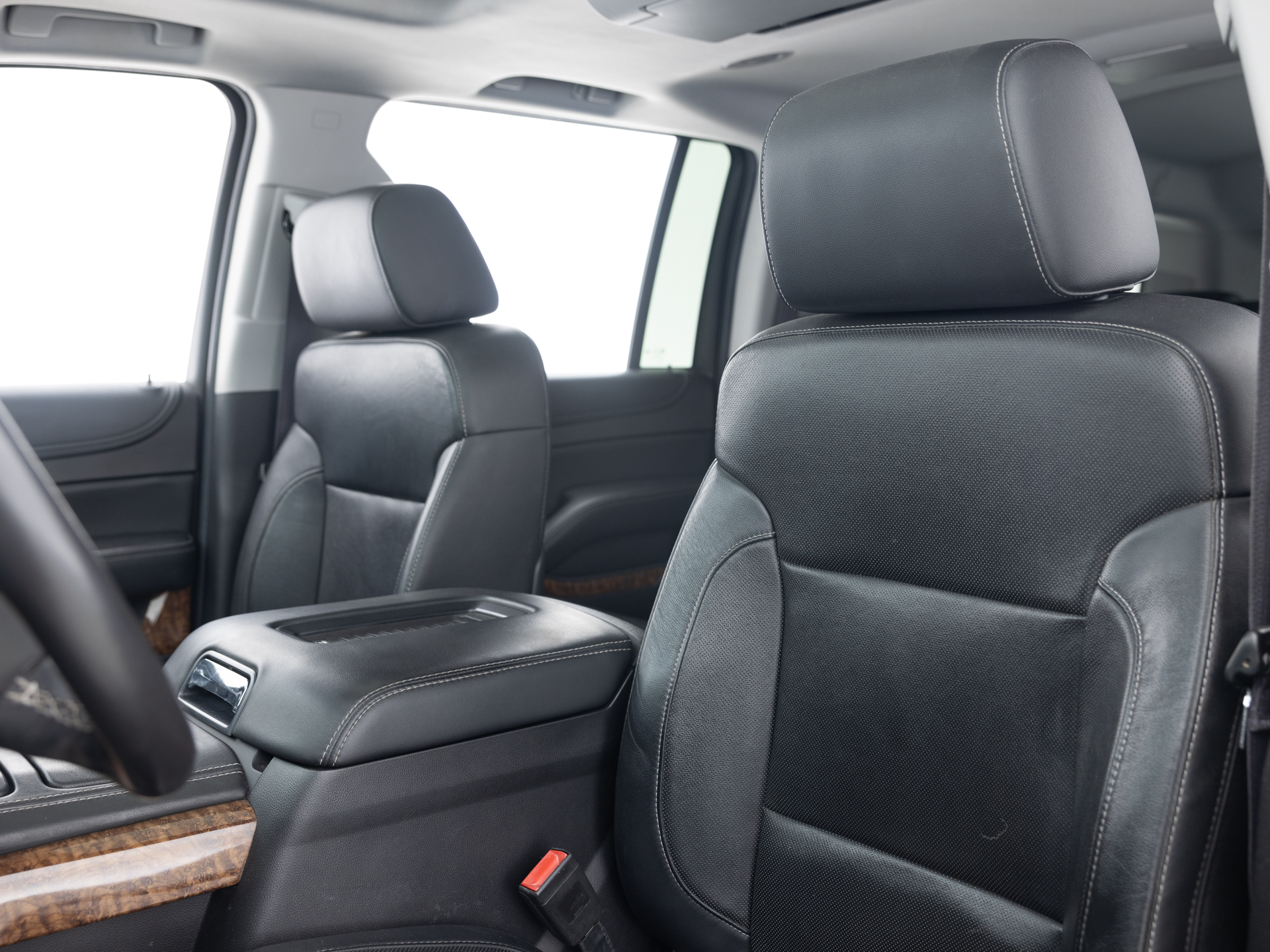 Used Silver Chevrolet Suburban LTZ-18 for Sale