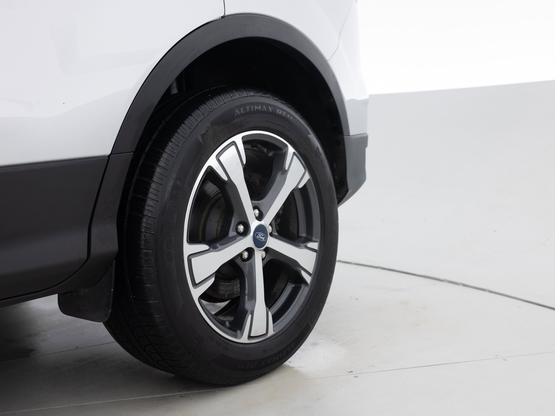 Used Silver Ford Escape SEL-10 for Sale