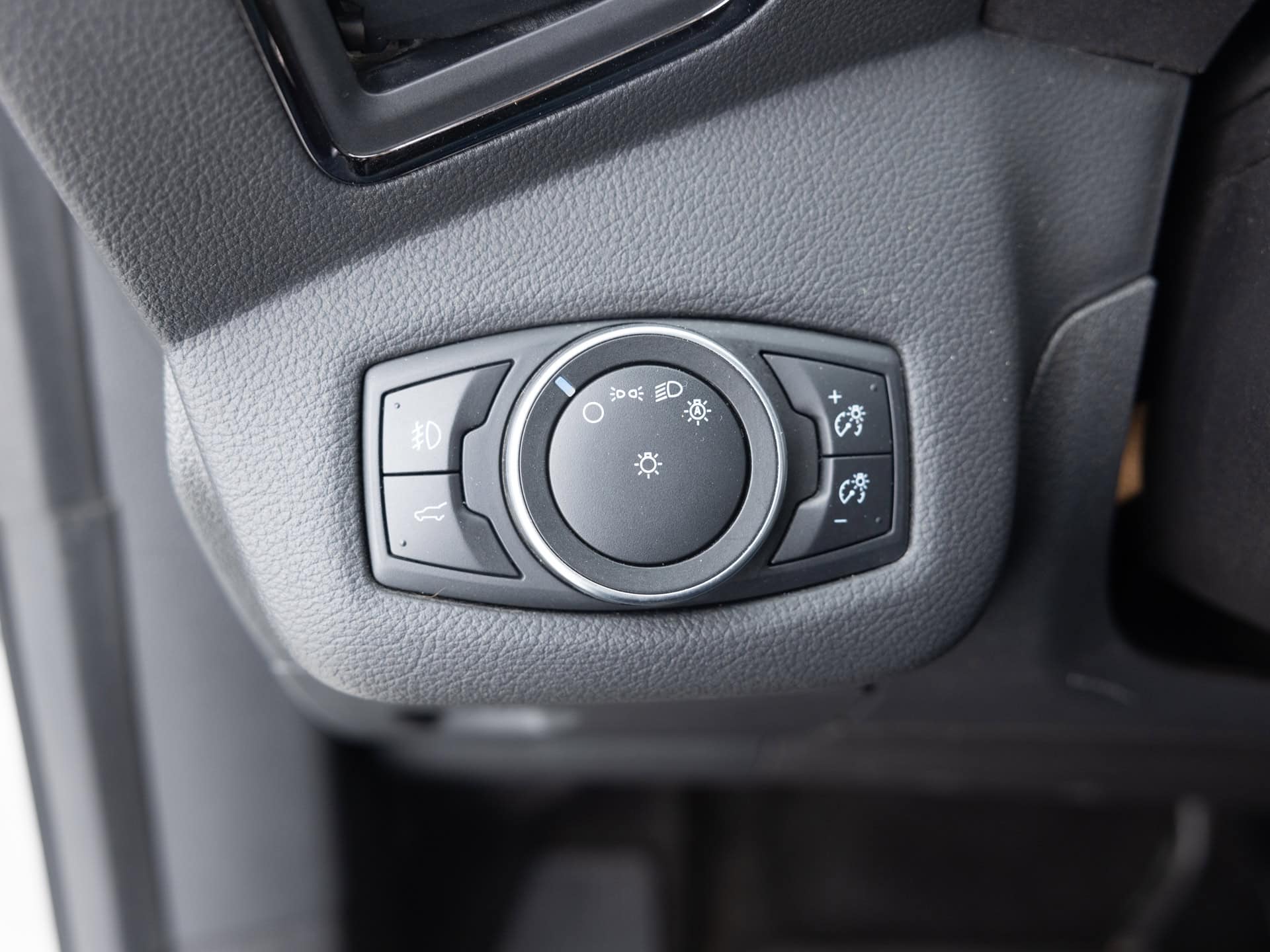 Used Silver Ford Escape SEL-30 for Sale