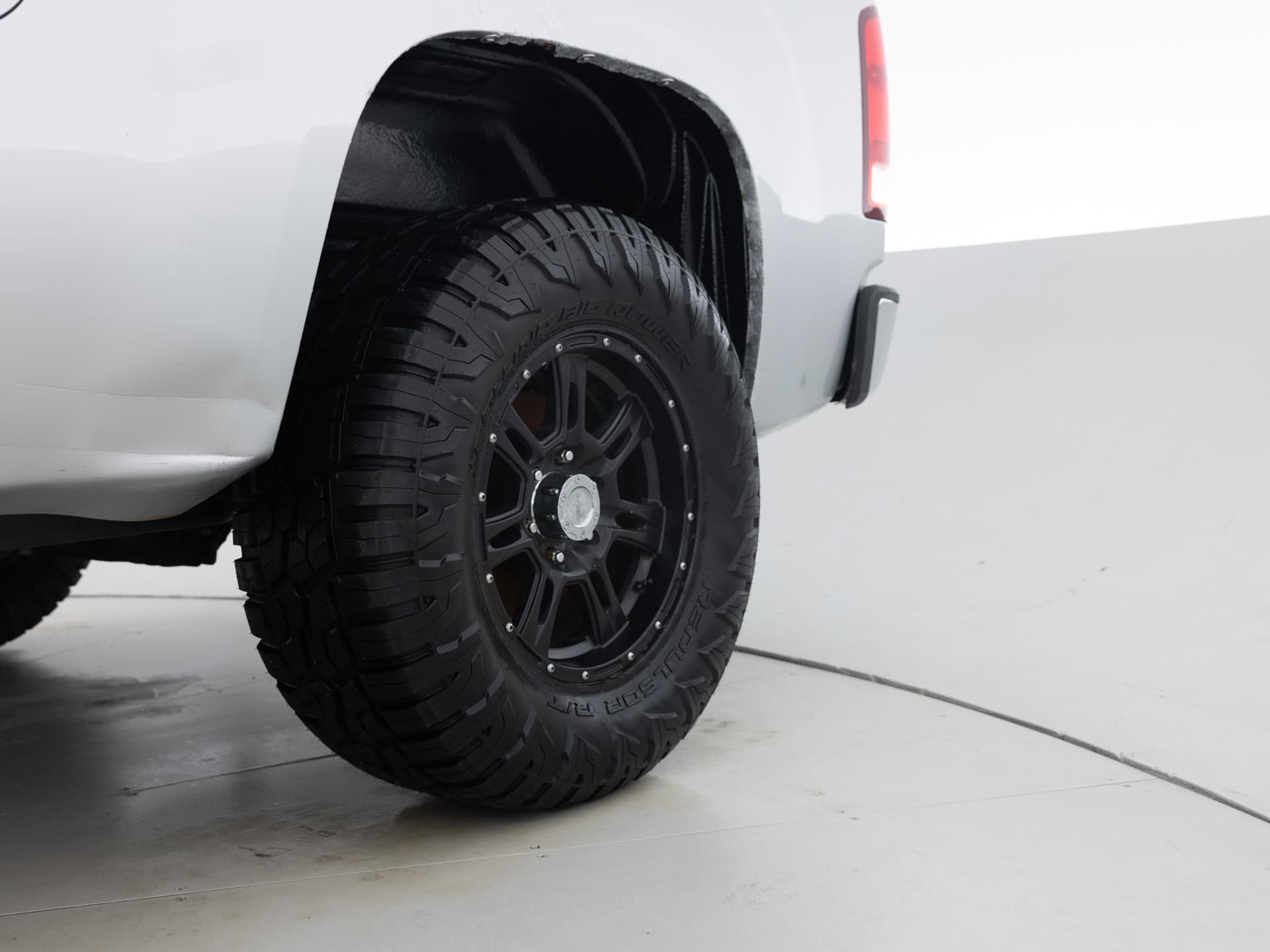 Used Silver GMC Sierra SLE-10 for Sale