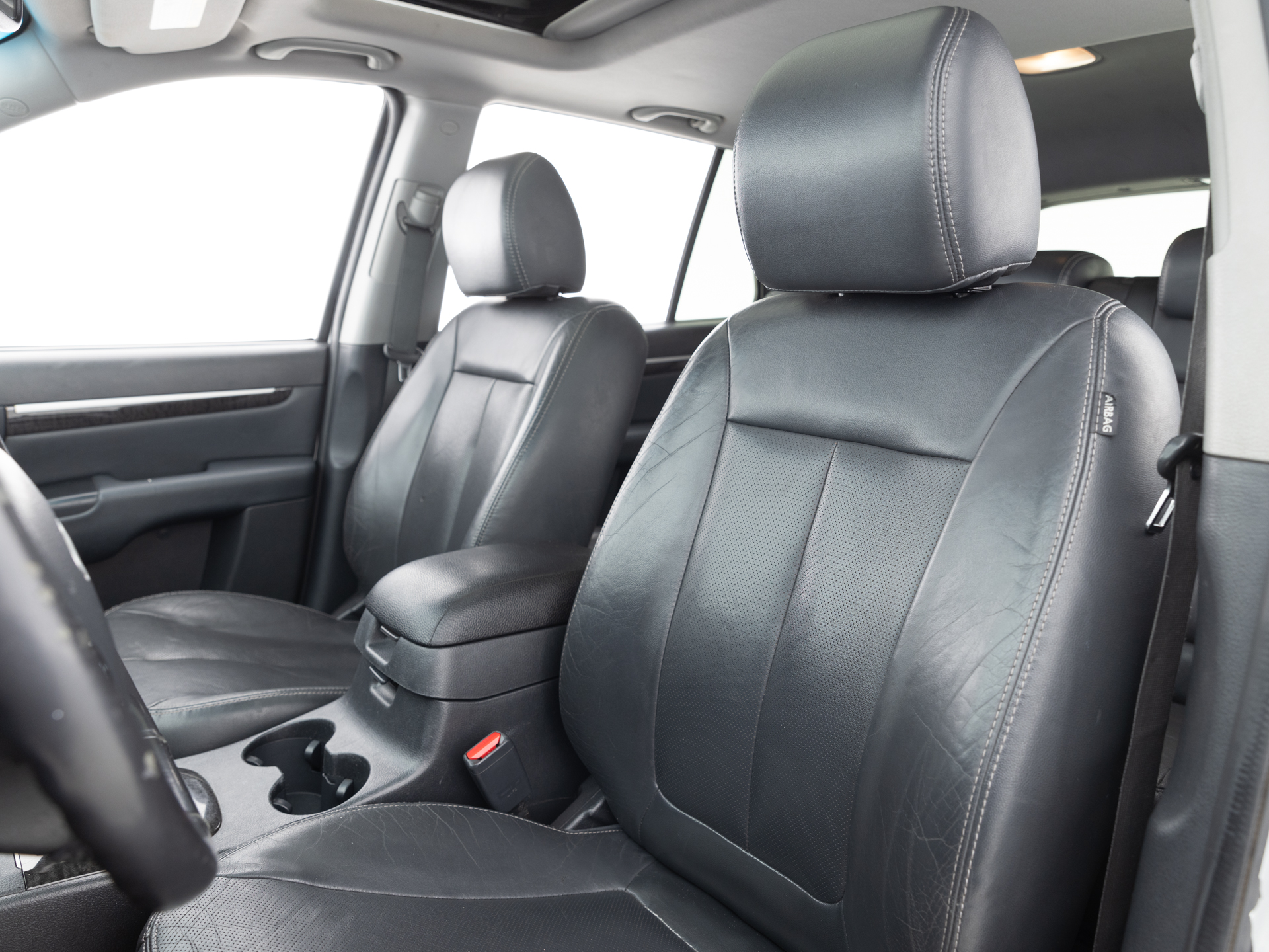 Used Silver Hyundai Santa Fe-14 for Sale