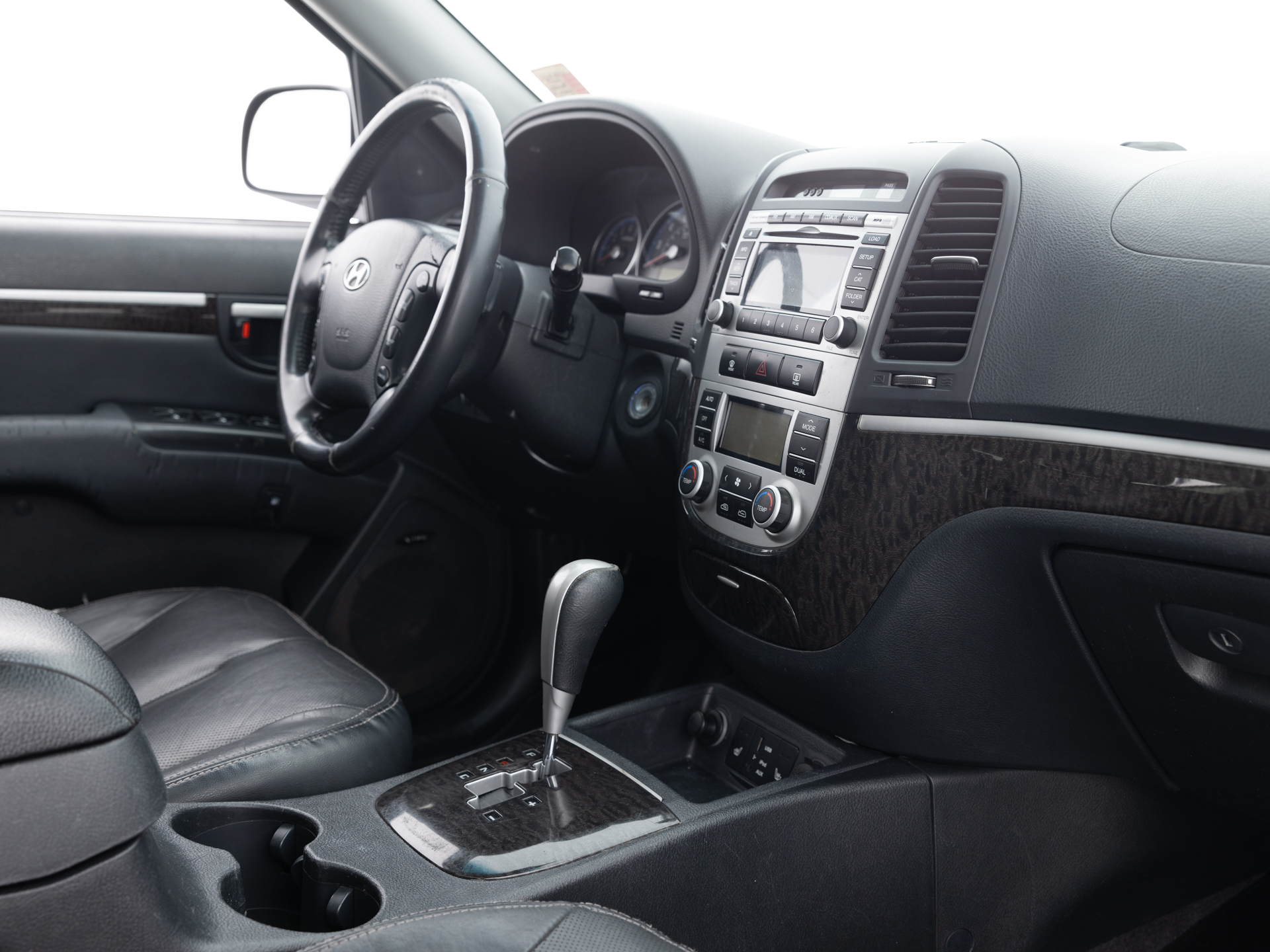 Used Silver Hyundai Santa Fe-19 for Sale