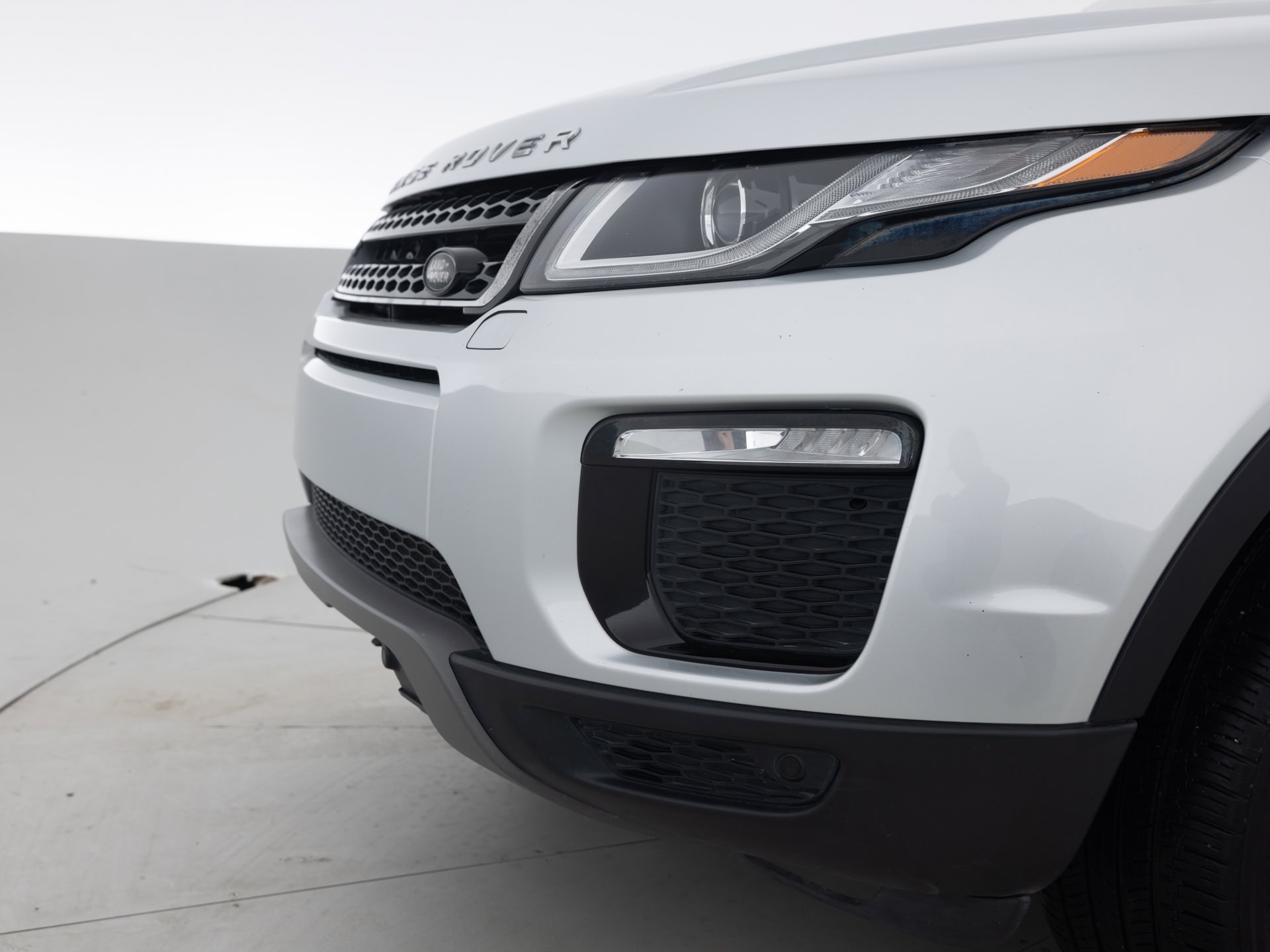 Used Silver Land Rover Evogue SE-7 for Sale