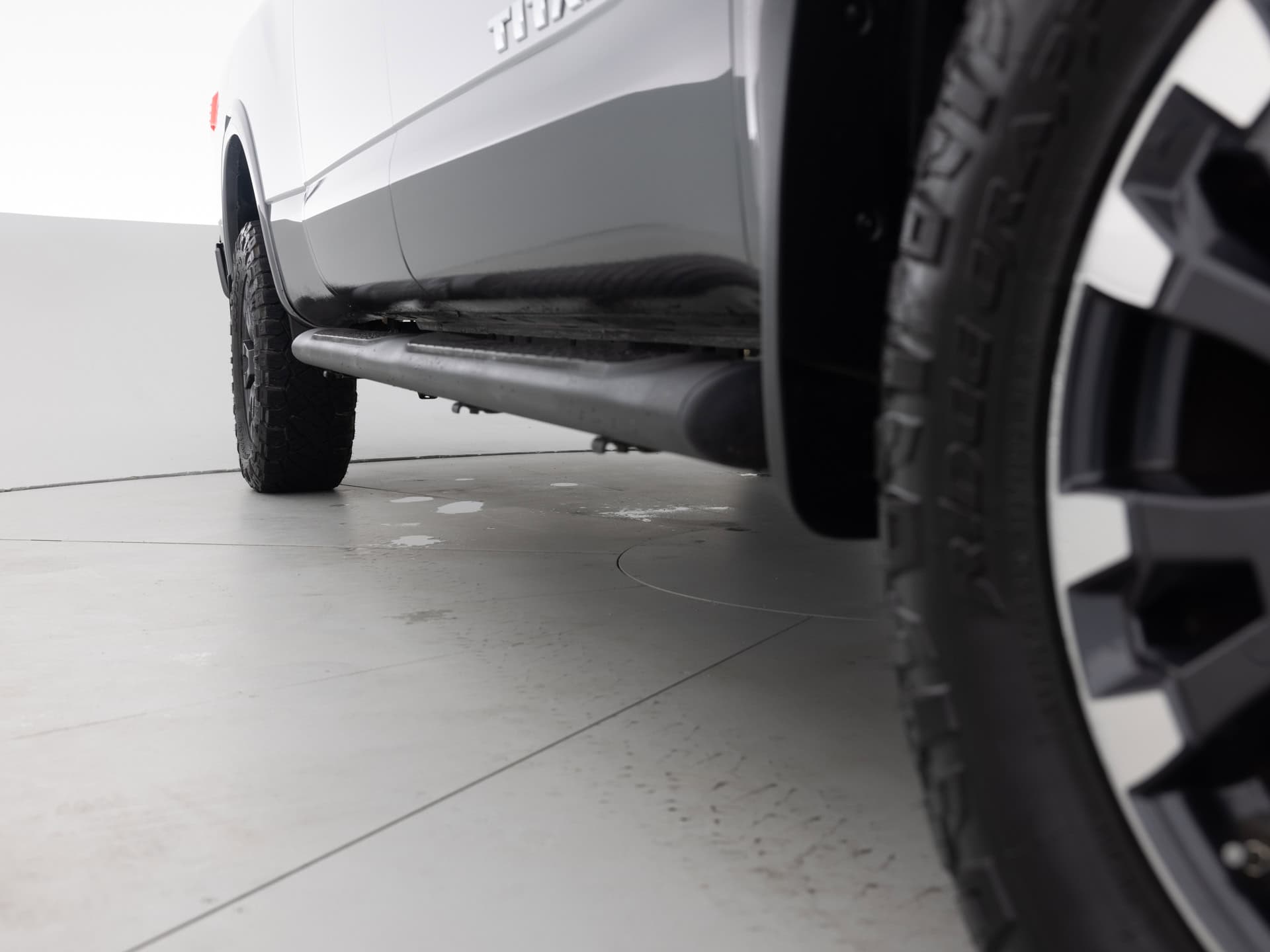 silver nissan titan 12