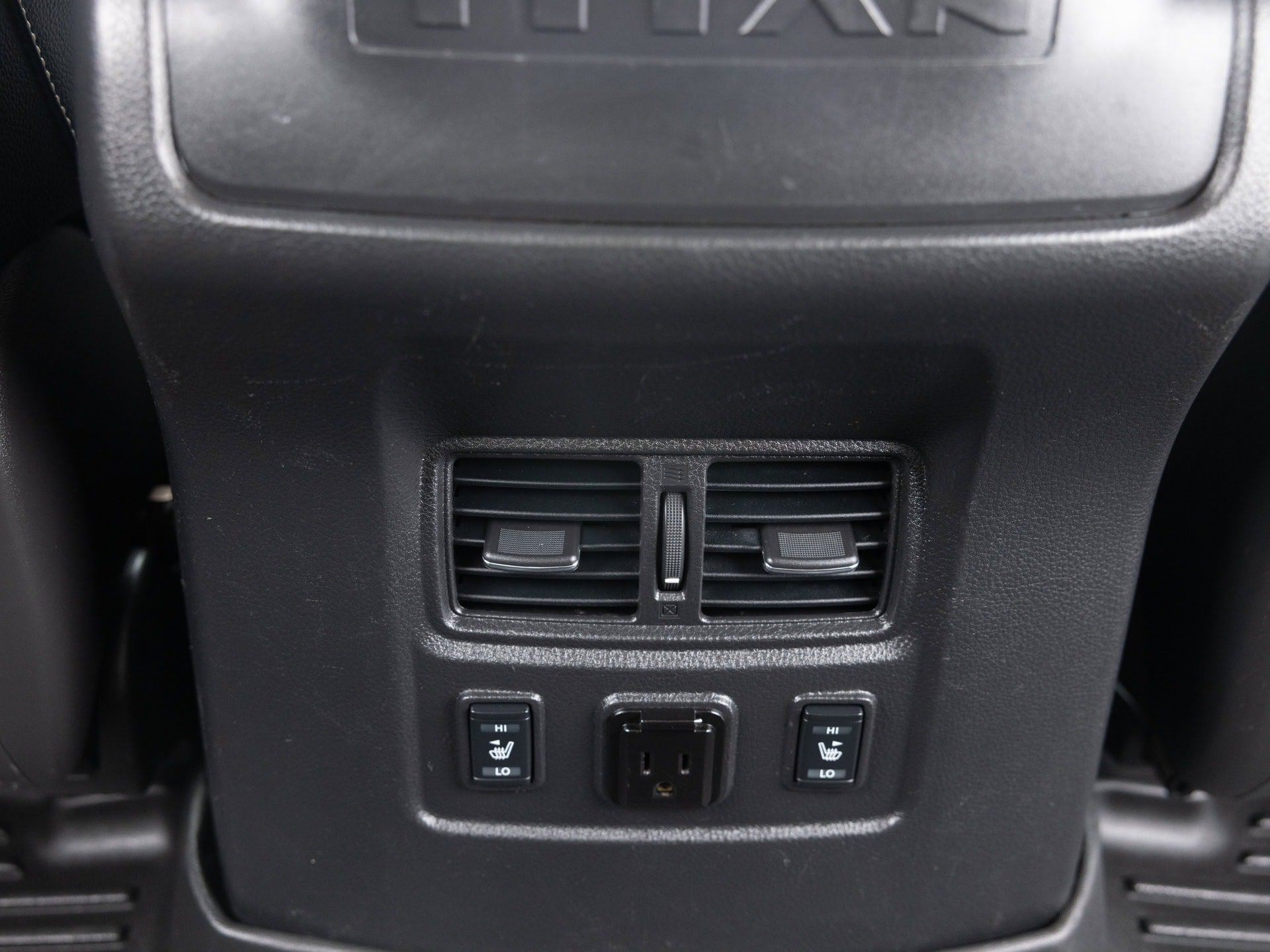 silver nissan titan 24