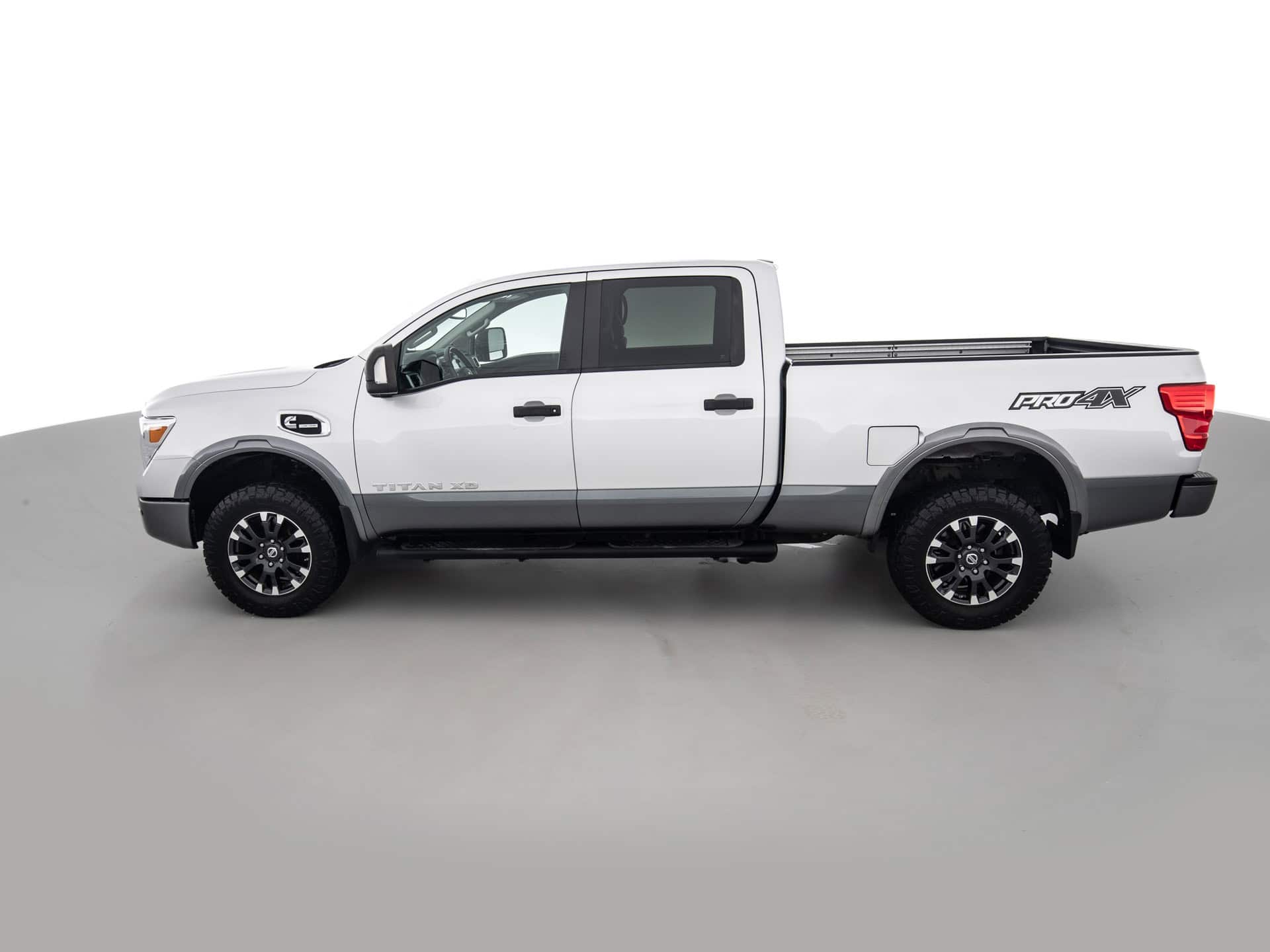 silver nissan titan 7