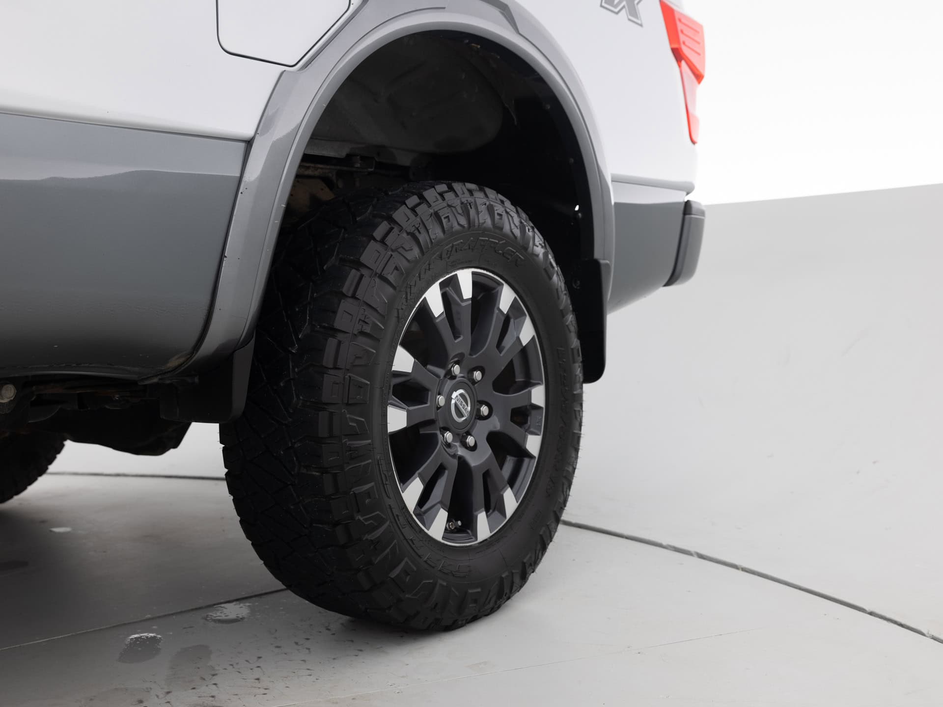 silver nissan titan 9