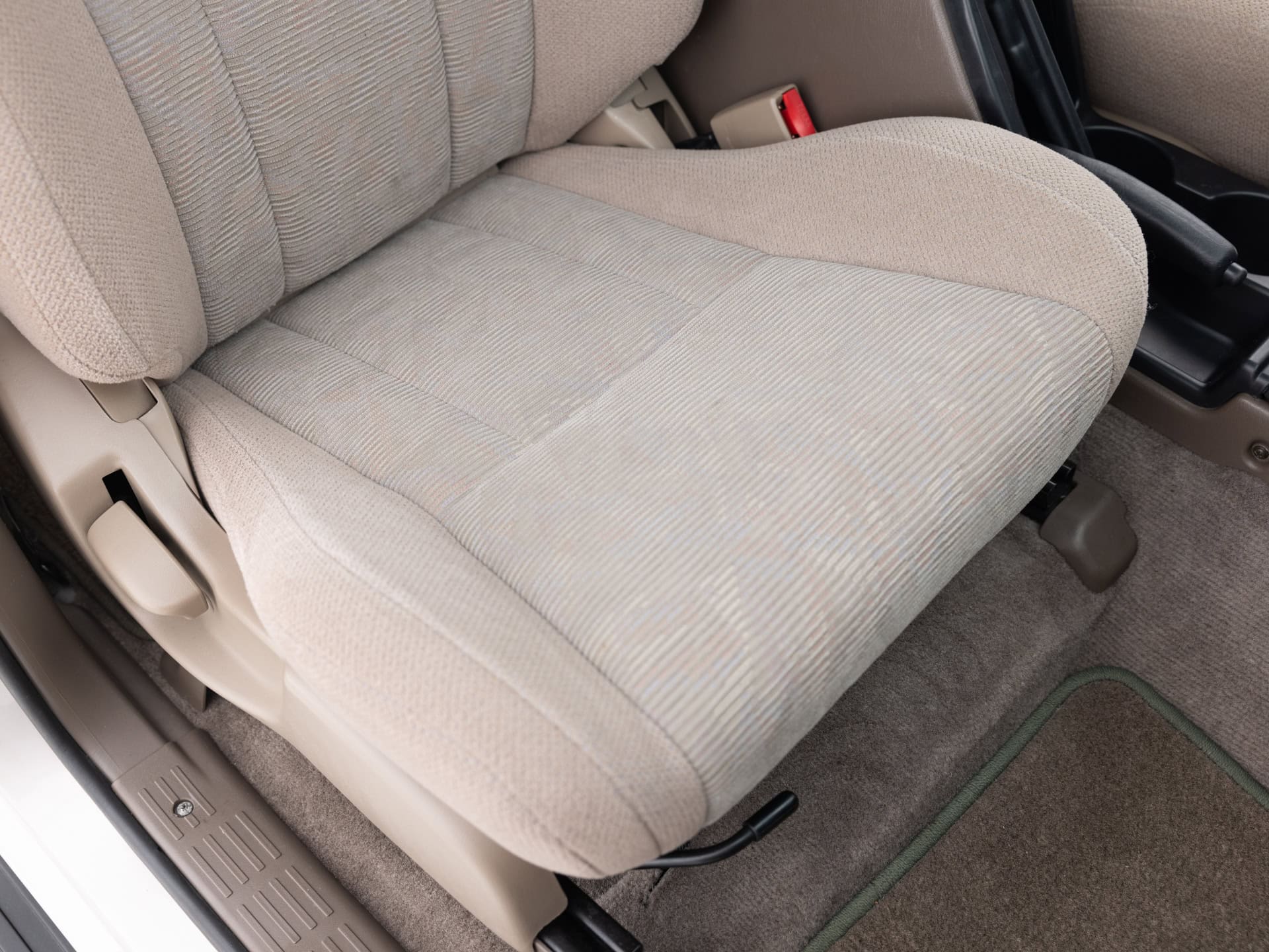 Used Silver Toyota 4Runner SR5-17 for Sale