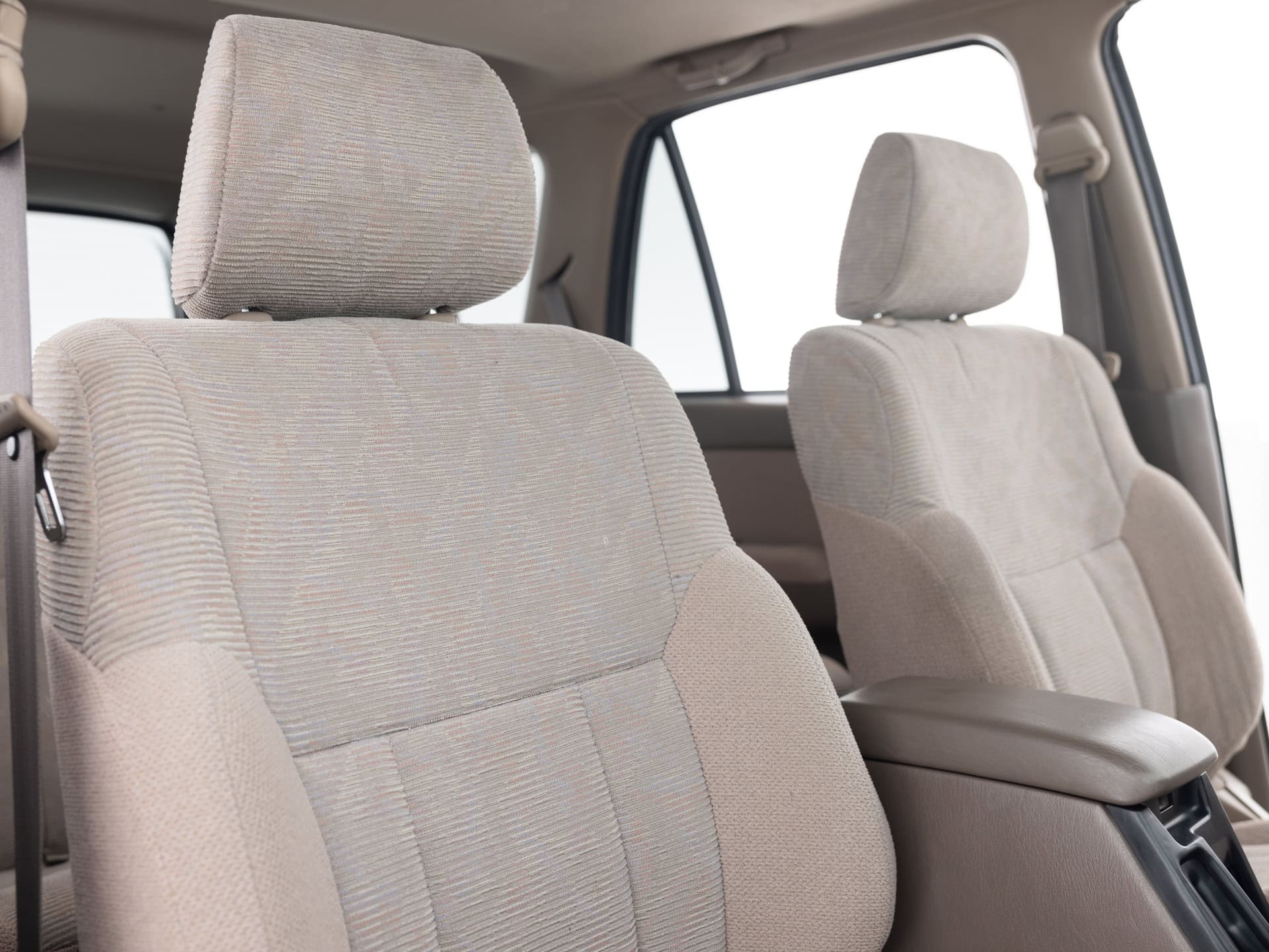 Used Silver Toyota 4Runner SR5-18 for Sale