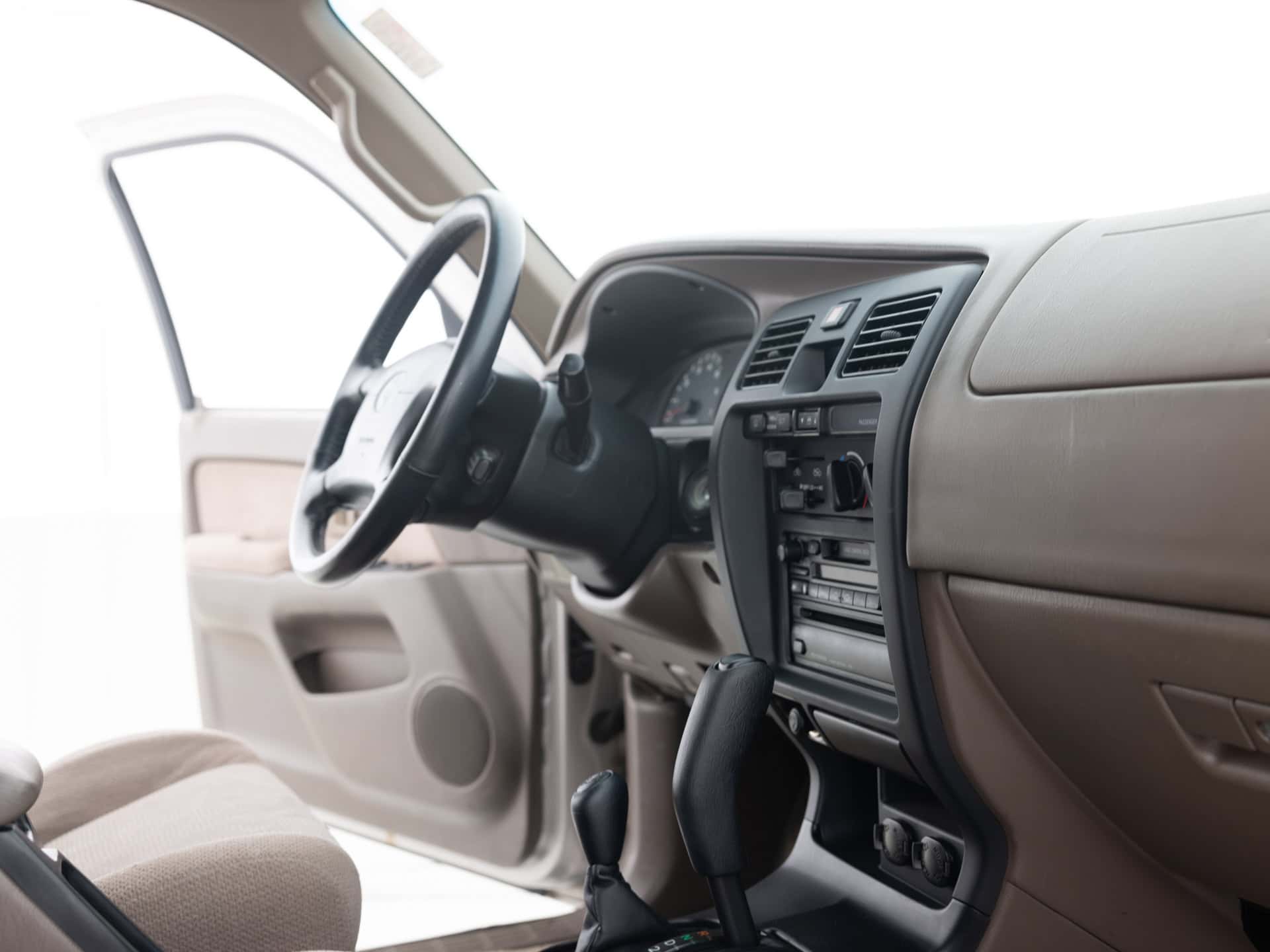 Used Silver Toyota 4Runner SR5-19 for Sale