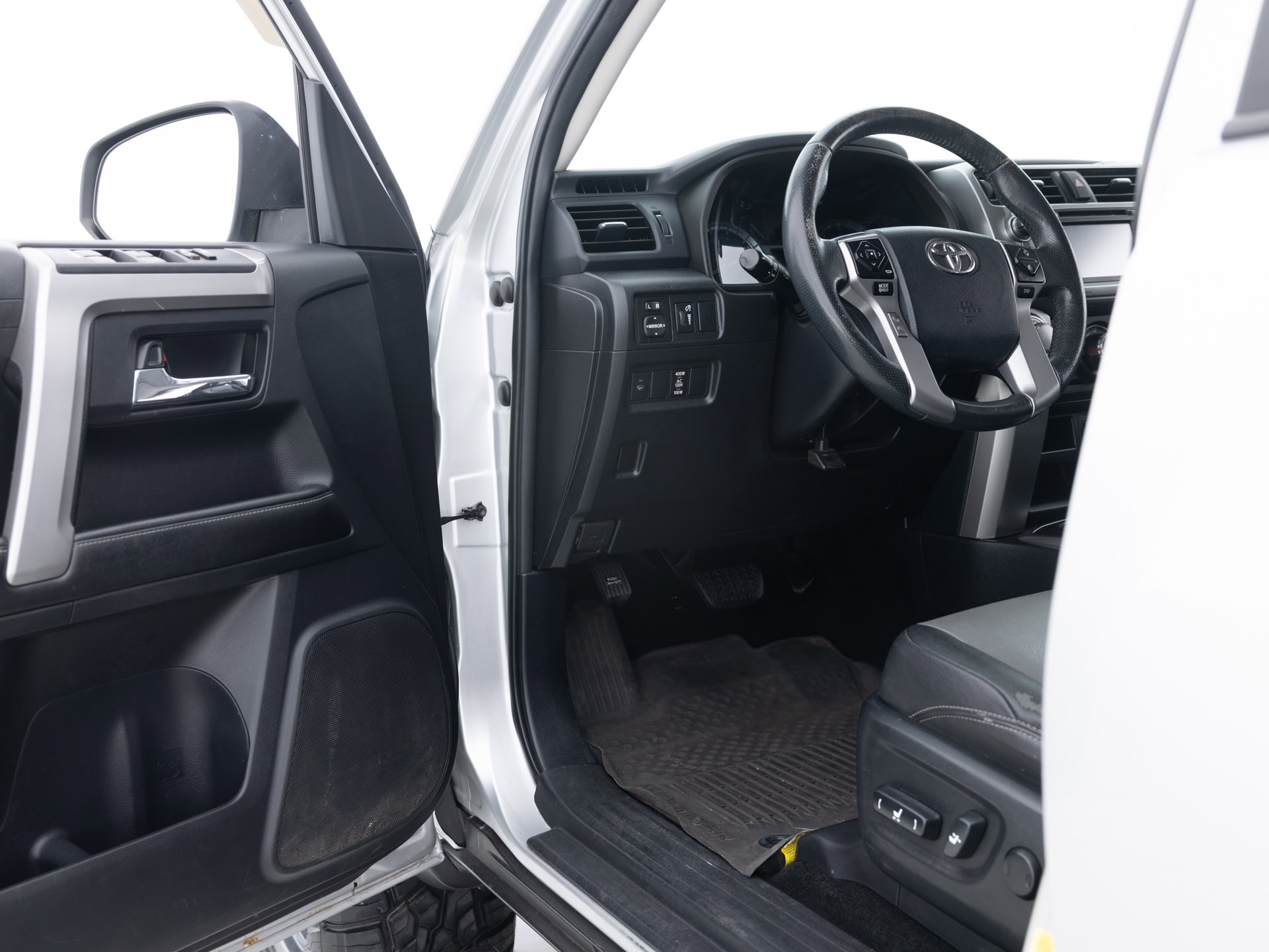 silver toyota 4runner sr5 20