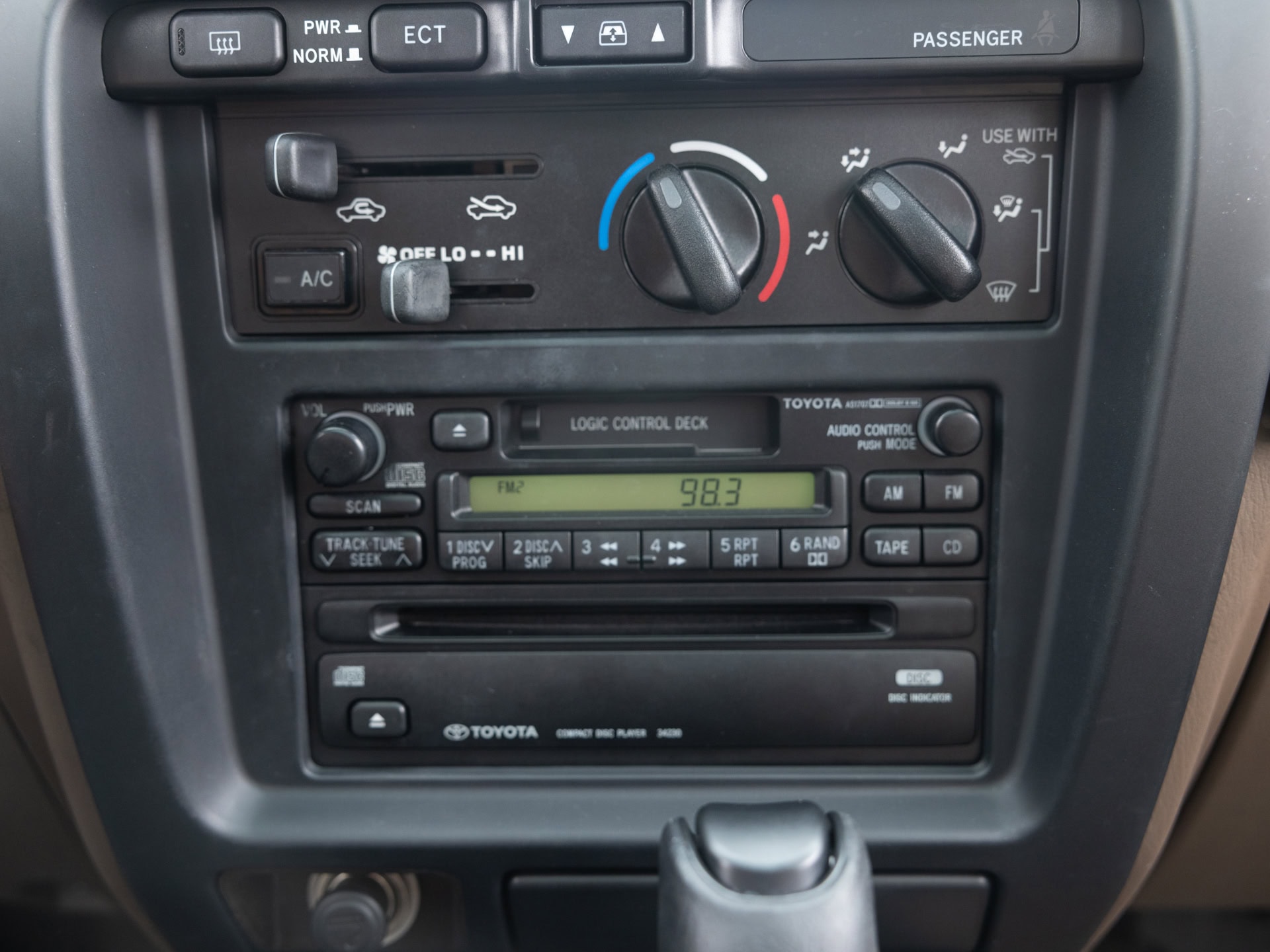 Used Silver Toyota 4Runner SR5-25 for Sale