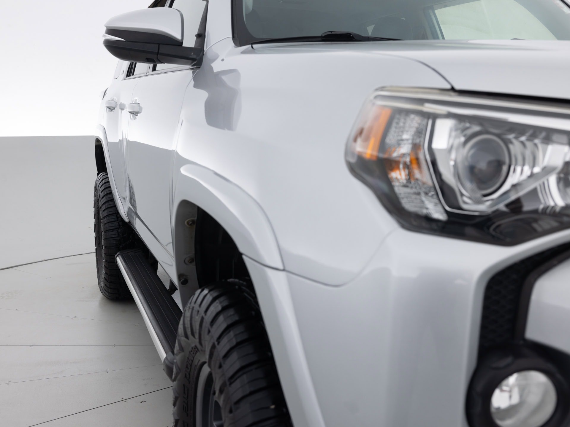 silver toyota 4runner sr5 4