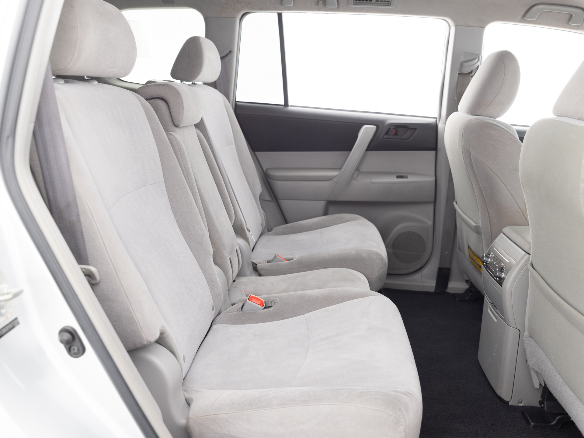 Used Silver Toyota Highlander-19 for Sale