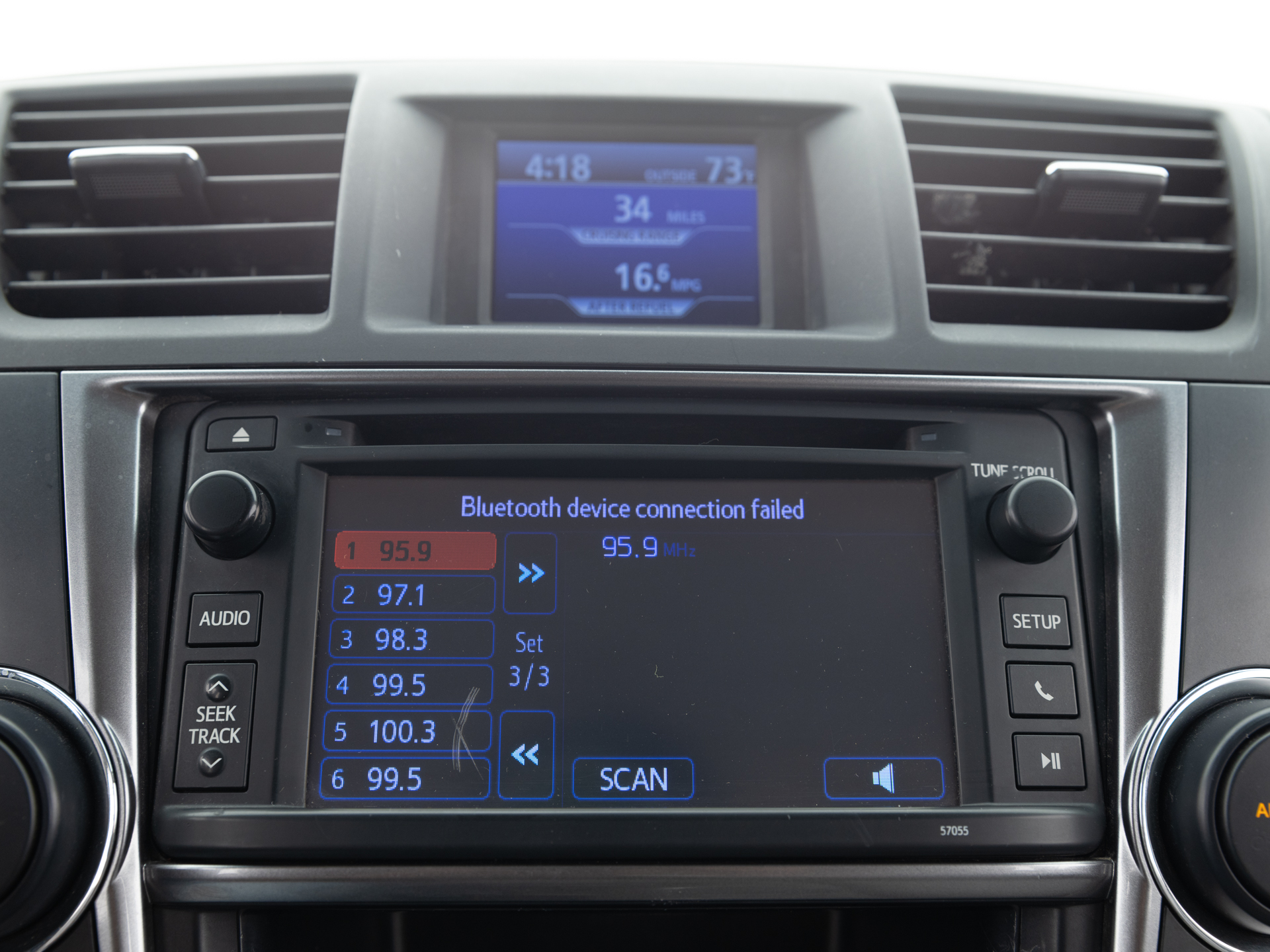 Used Silver Toyota Highlander-22 for Sale