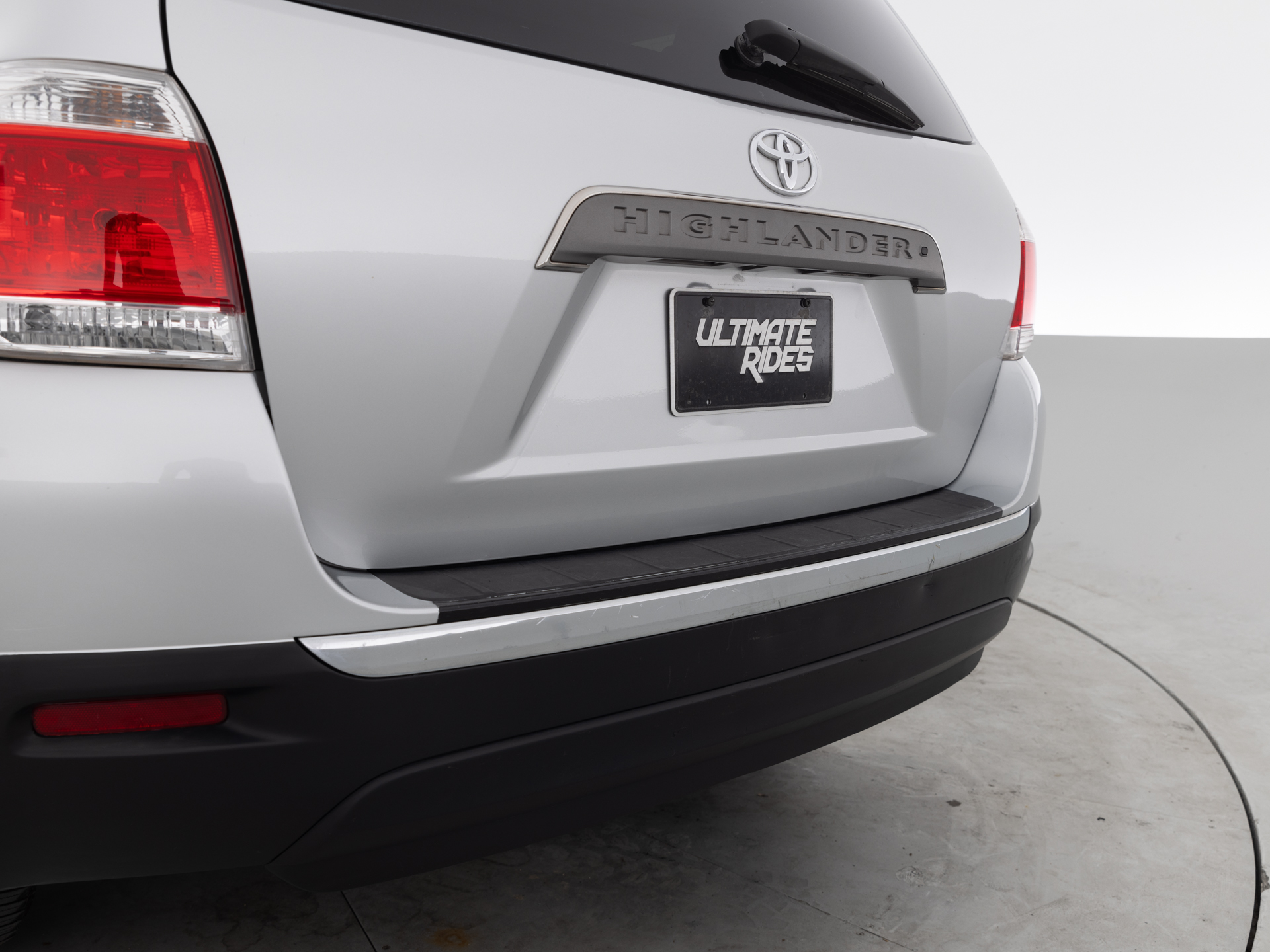 Used Silver Toyota Highlander-5 for Sale
