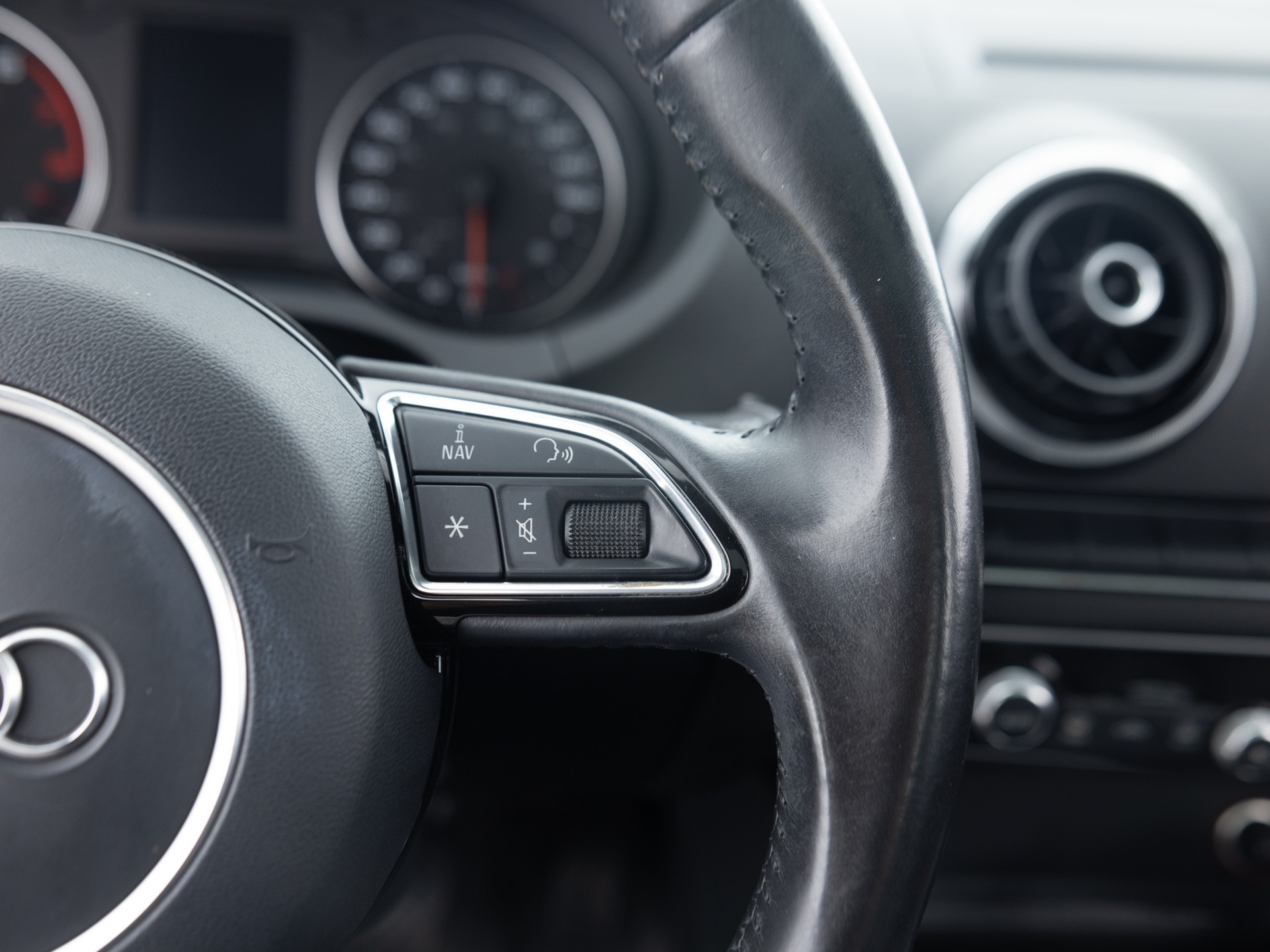 Used White Audi A3_-28 for Sale