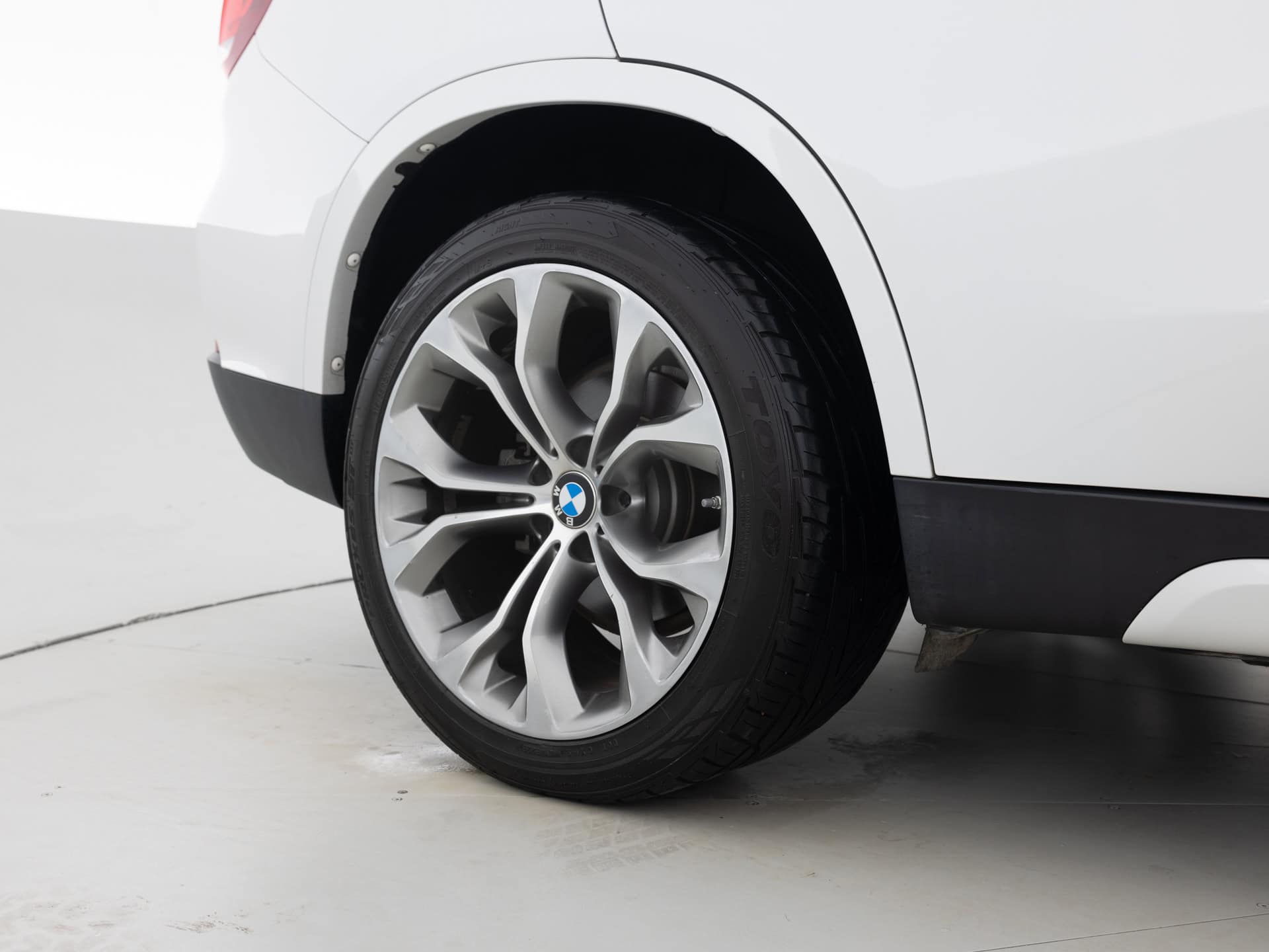 Used White BMW X5 X35I-11 for Sale