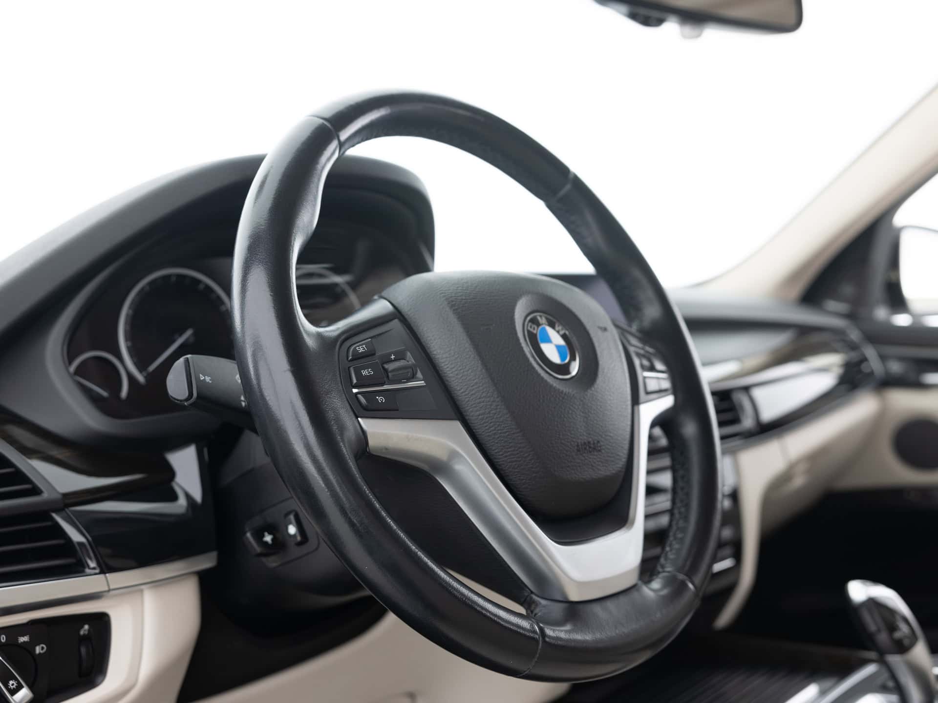 Used White BMW X5 X35I-15 for Sale