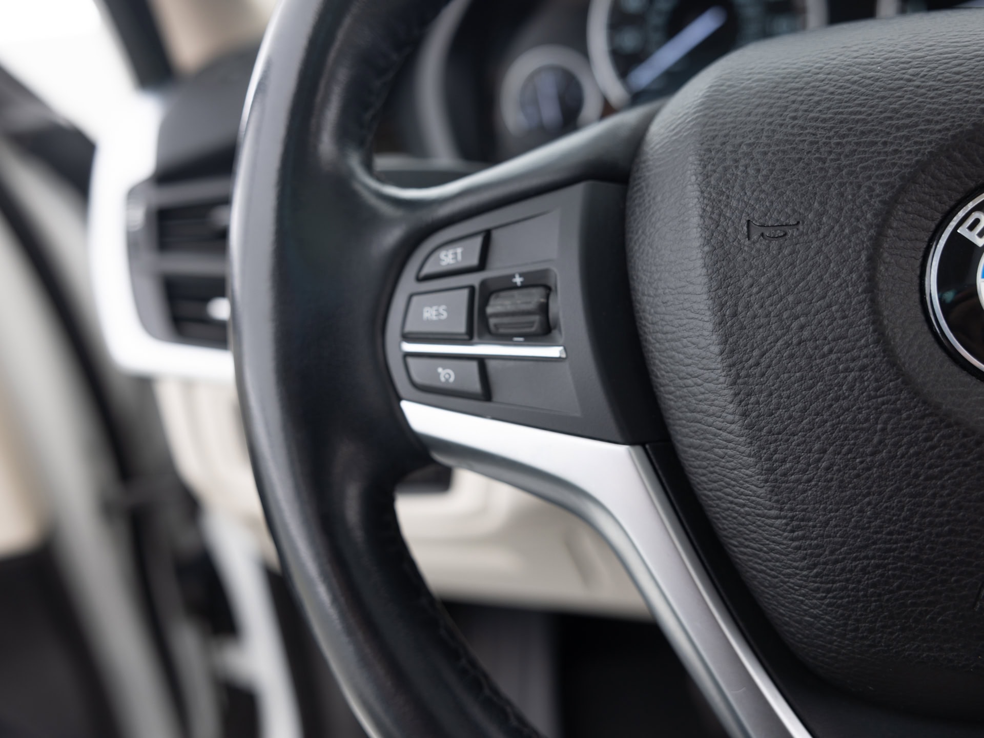 Used White BMW X5 X35I-31 for Sale