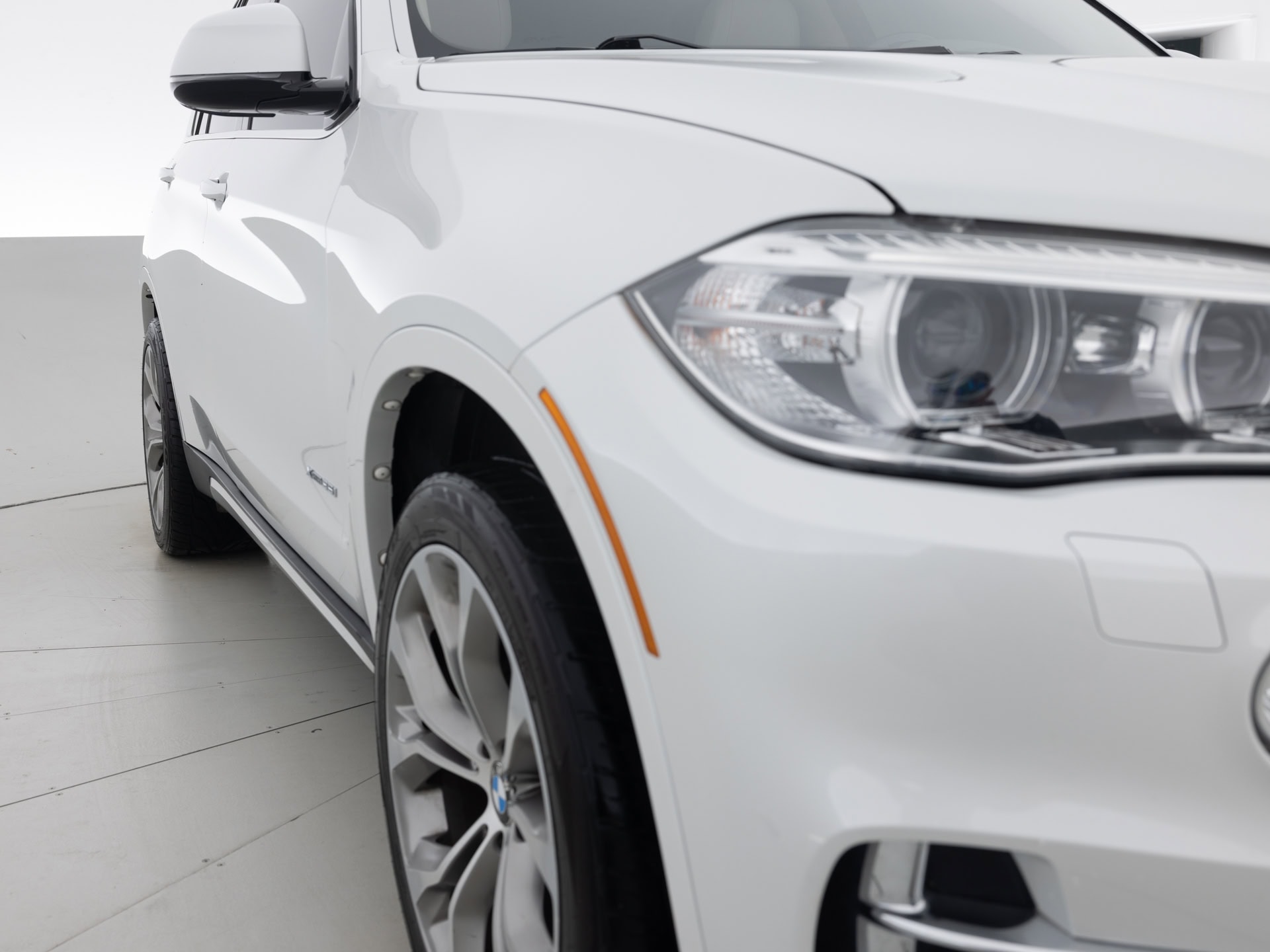 Used White BMW X5 X35I-4 for Sale