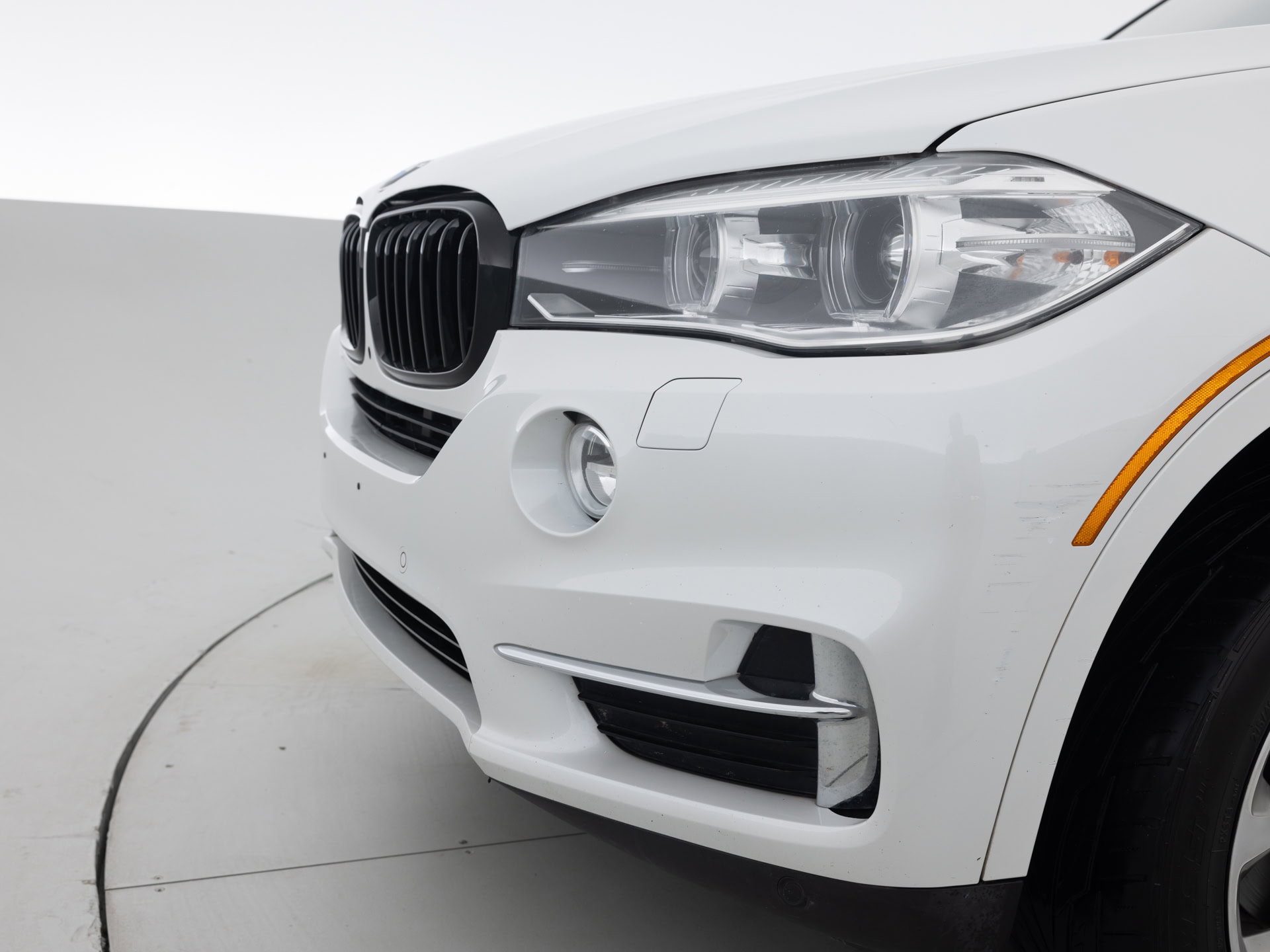 Used White BMW X5 X35I-7 for Sale