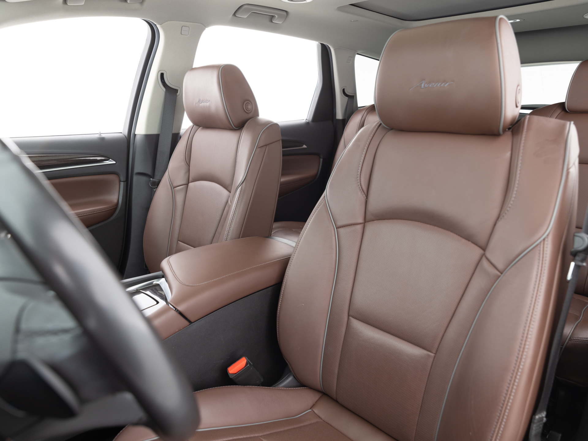 Used White Buick Enclave Avenir-12 for Sale