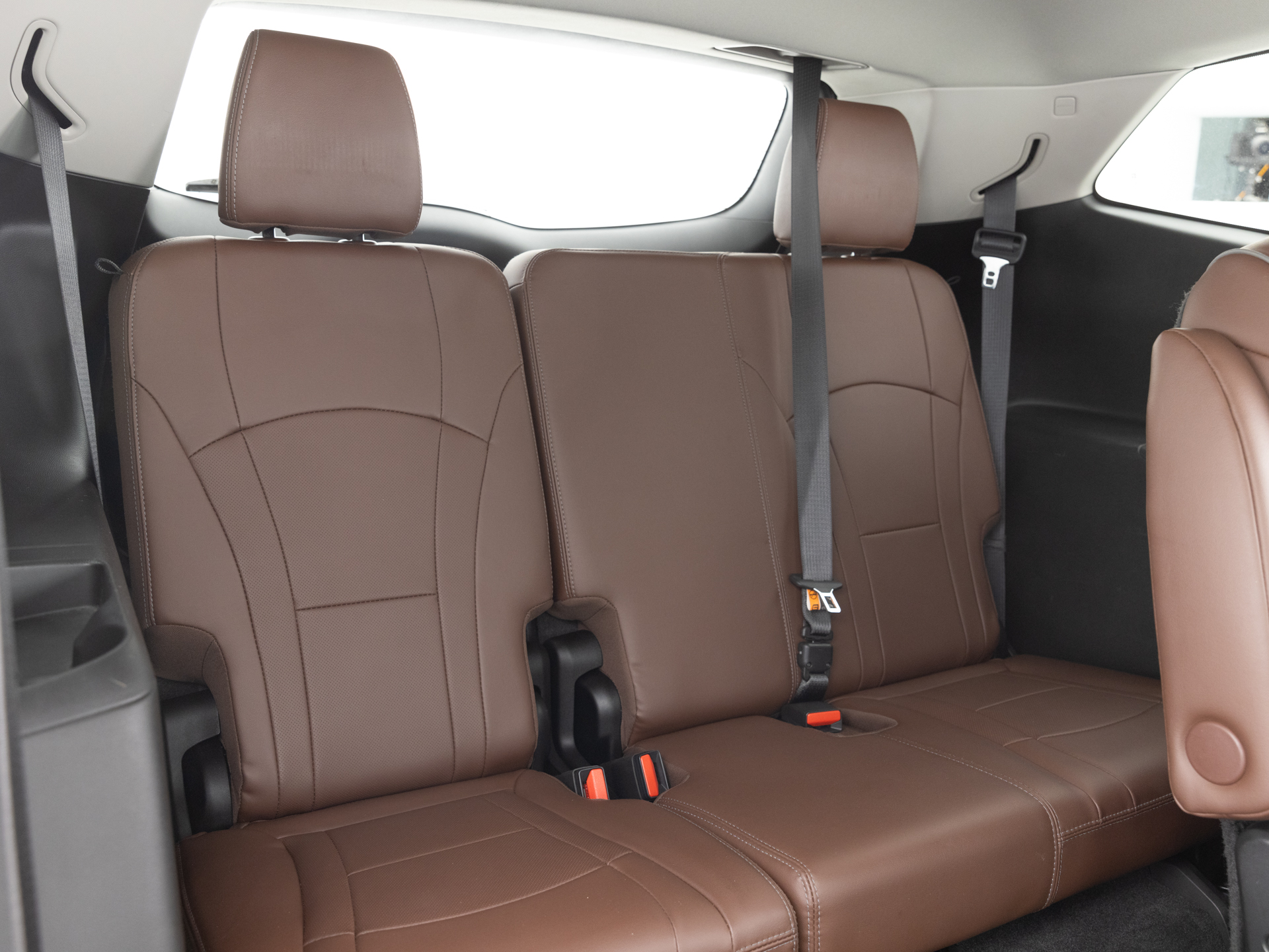 Used White Buick Enclave Avenir-20 for Sale