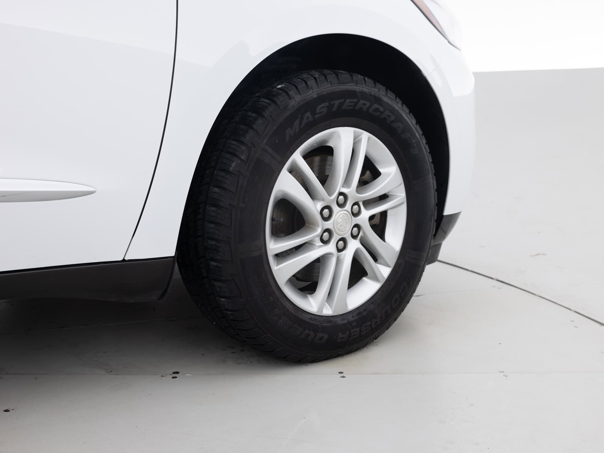 Used White Buick Exclave Essence-12 for Sale