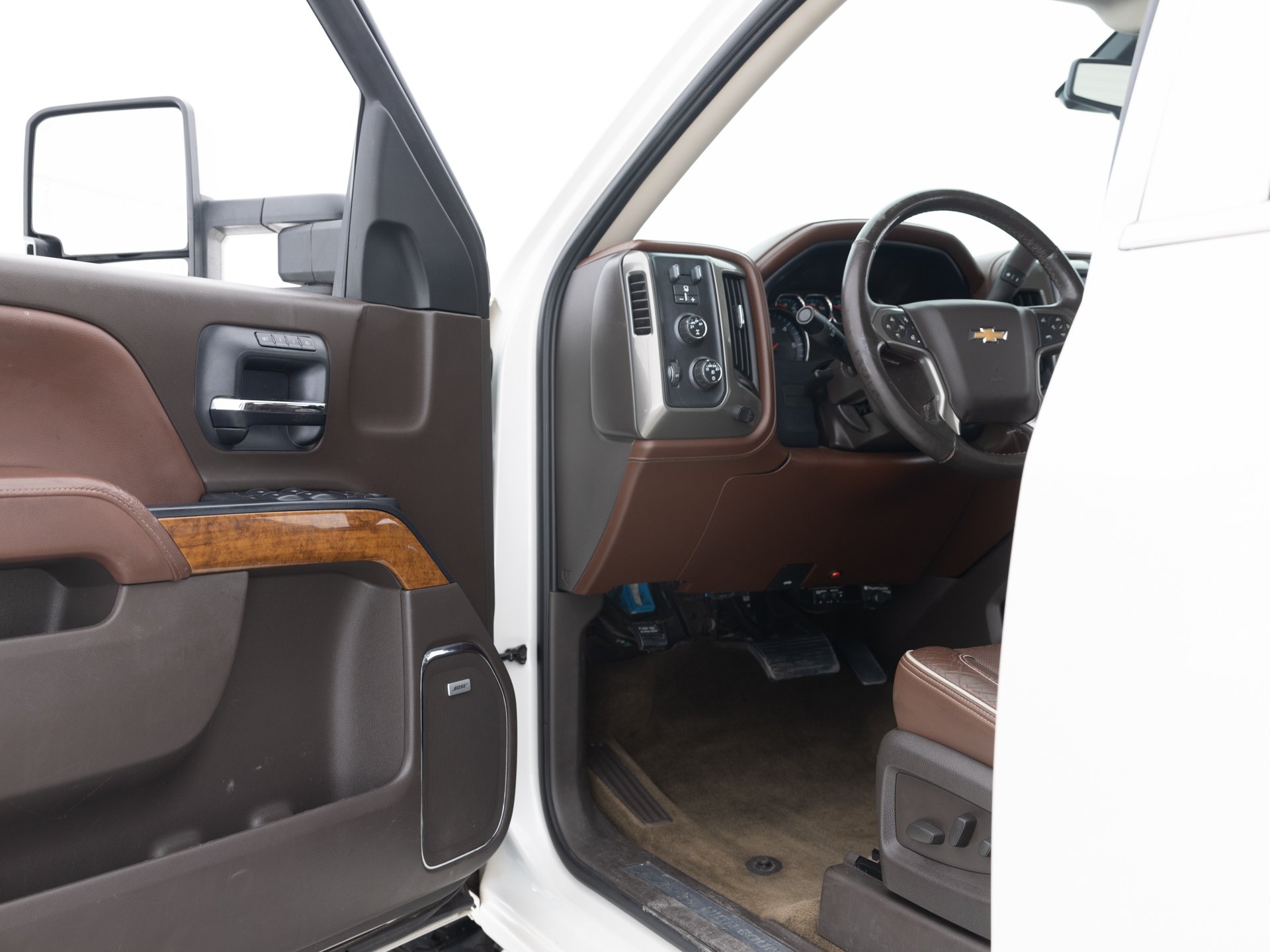 white chevrolet silverado highcountry 20