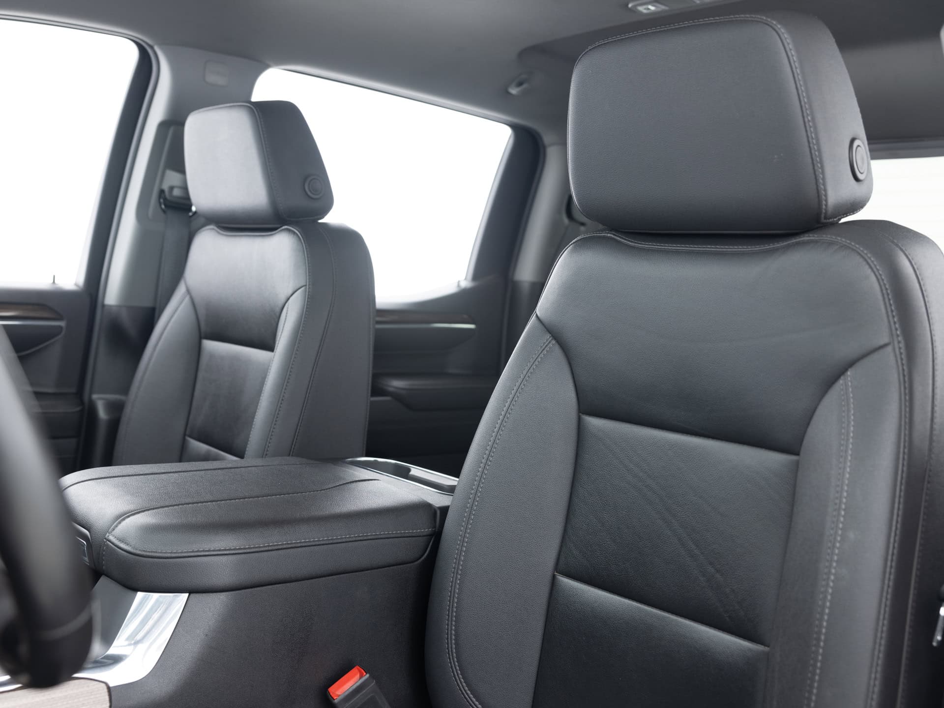 Used White Chevrolet Silverado RST-18 for Sale