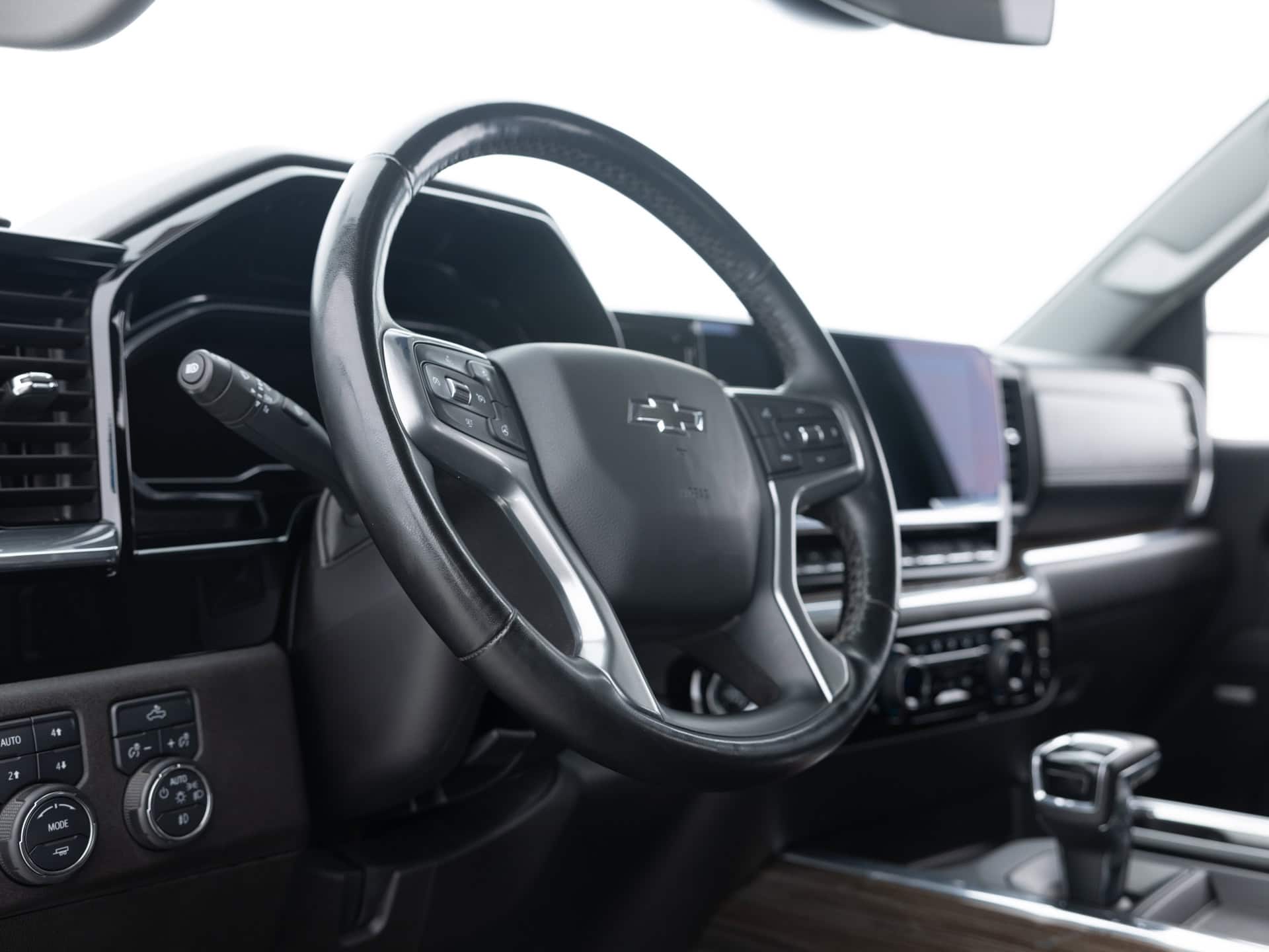 Used White Chevrolet Silverado RST-19 for Sale