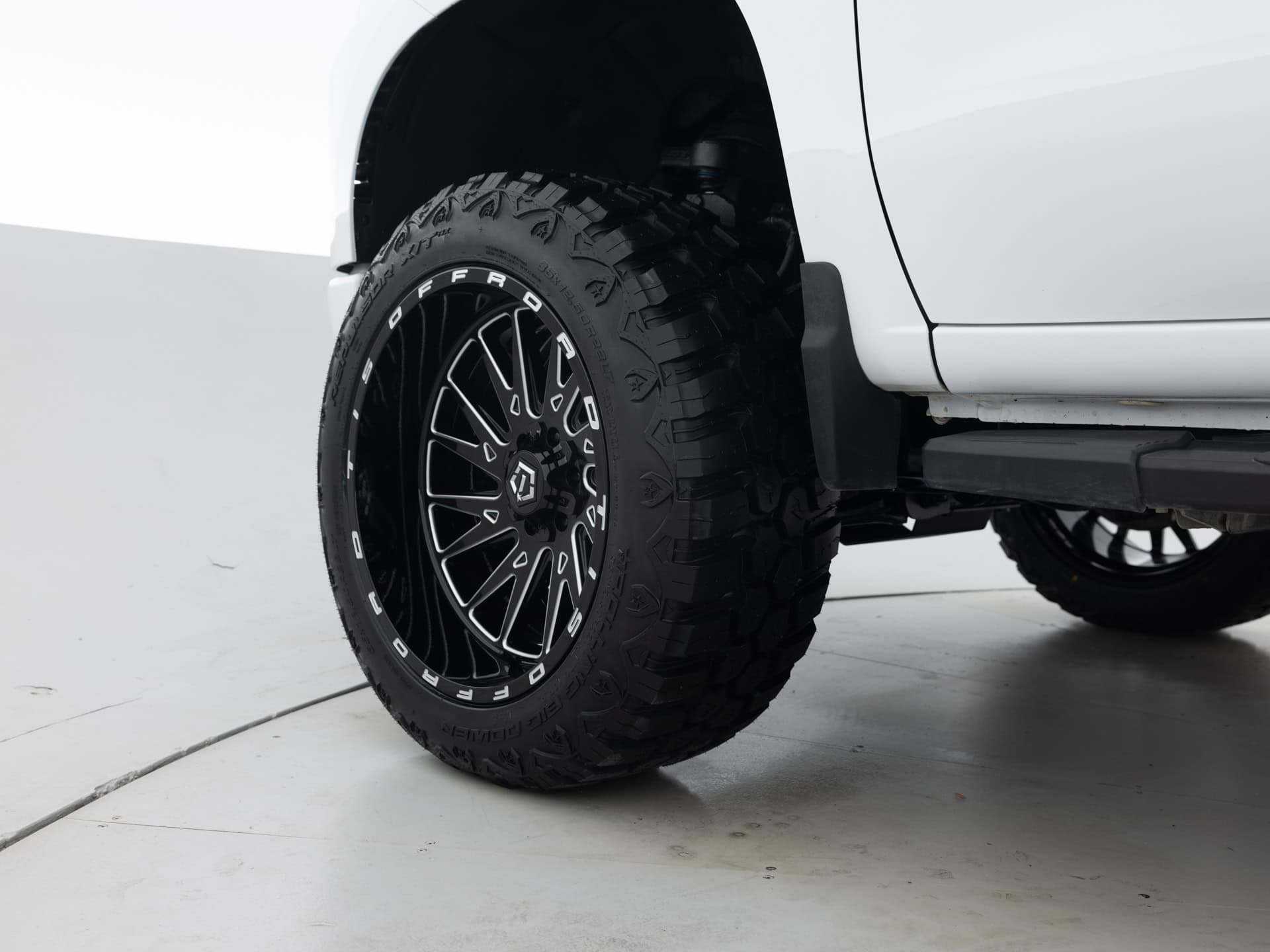 Used White Chevrolet Silverado RST-9 for Sale