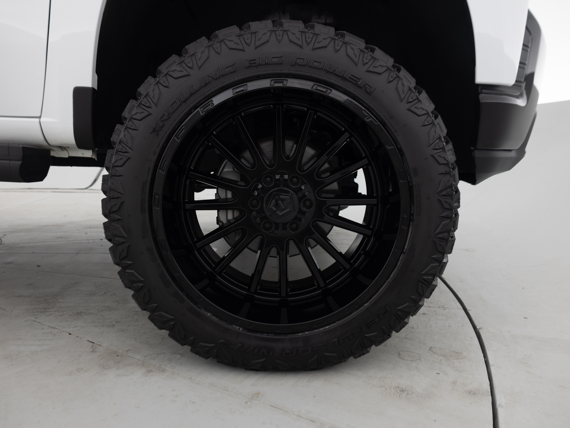 Used White Chevrolet Silverado Trail Boss-11 for Sale