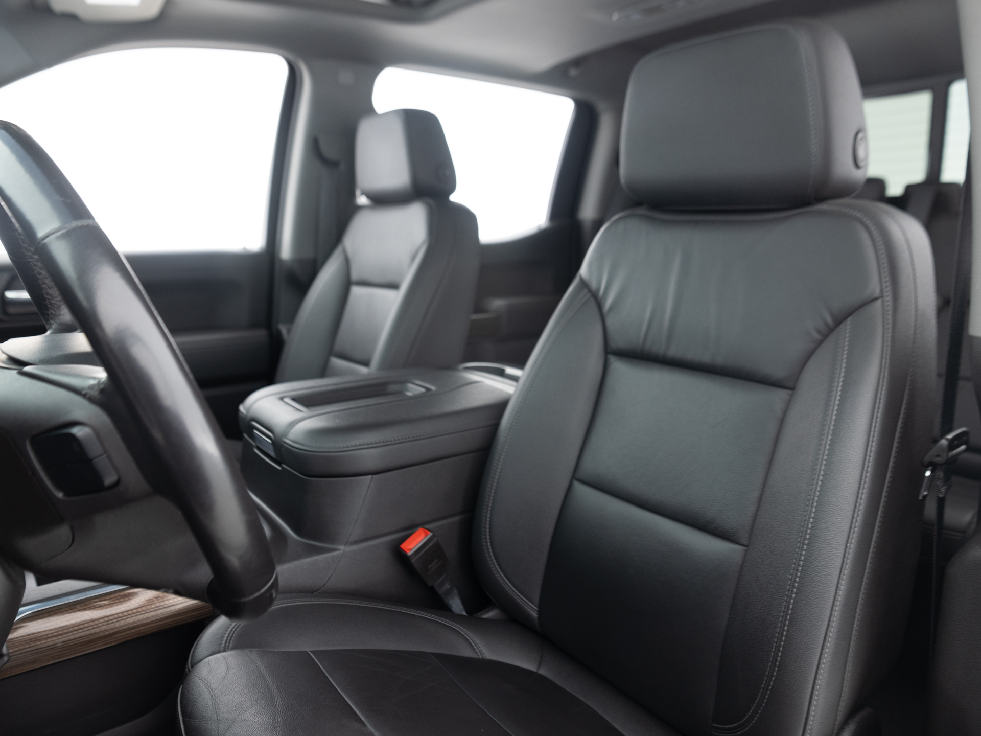 Used White Chevrolet Silverado Trail Boss-16 for Sale