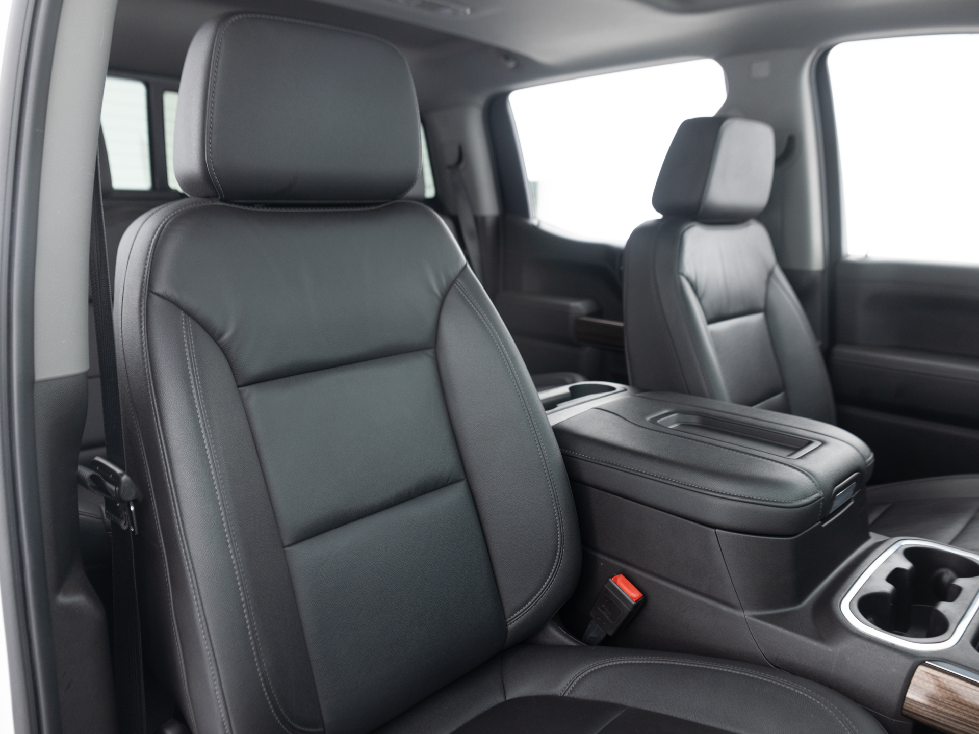 Used White Chevrolet Silverado Trail Boss-20 for Sale