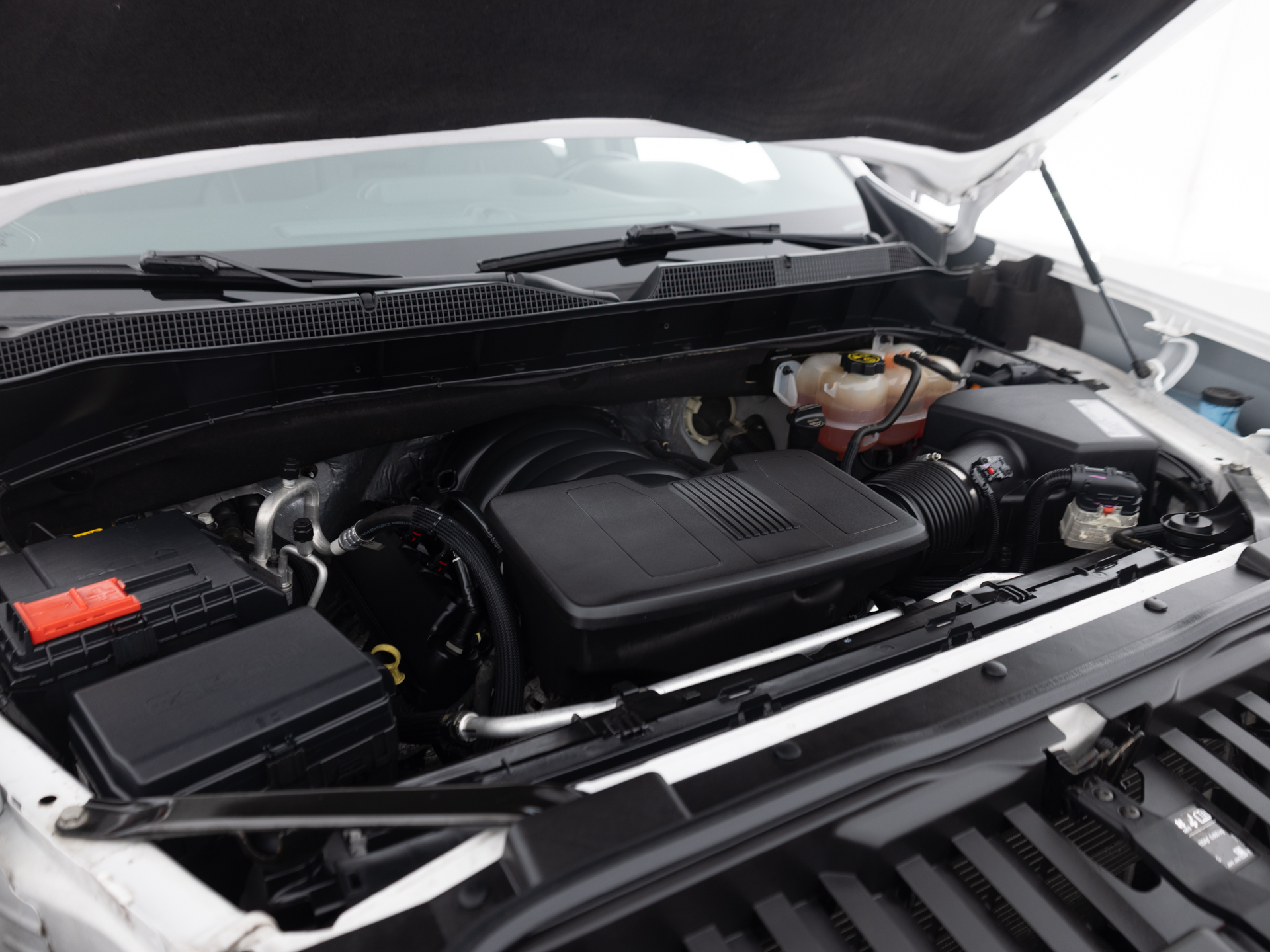 Used White Chevrolet Silverado Trail Boss-32 for Sale
