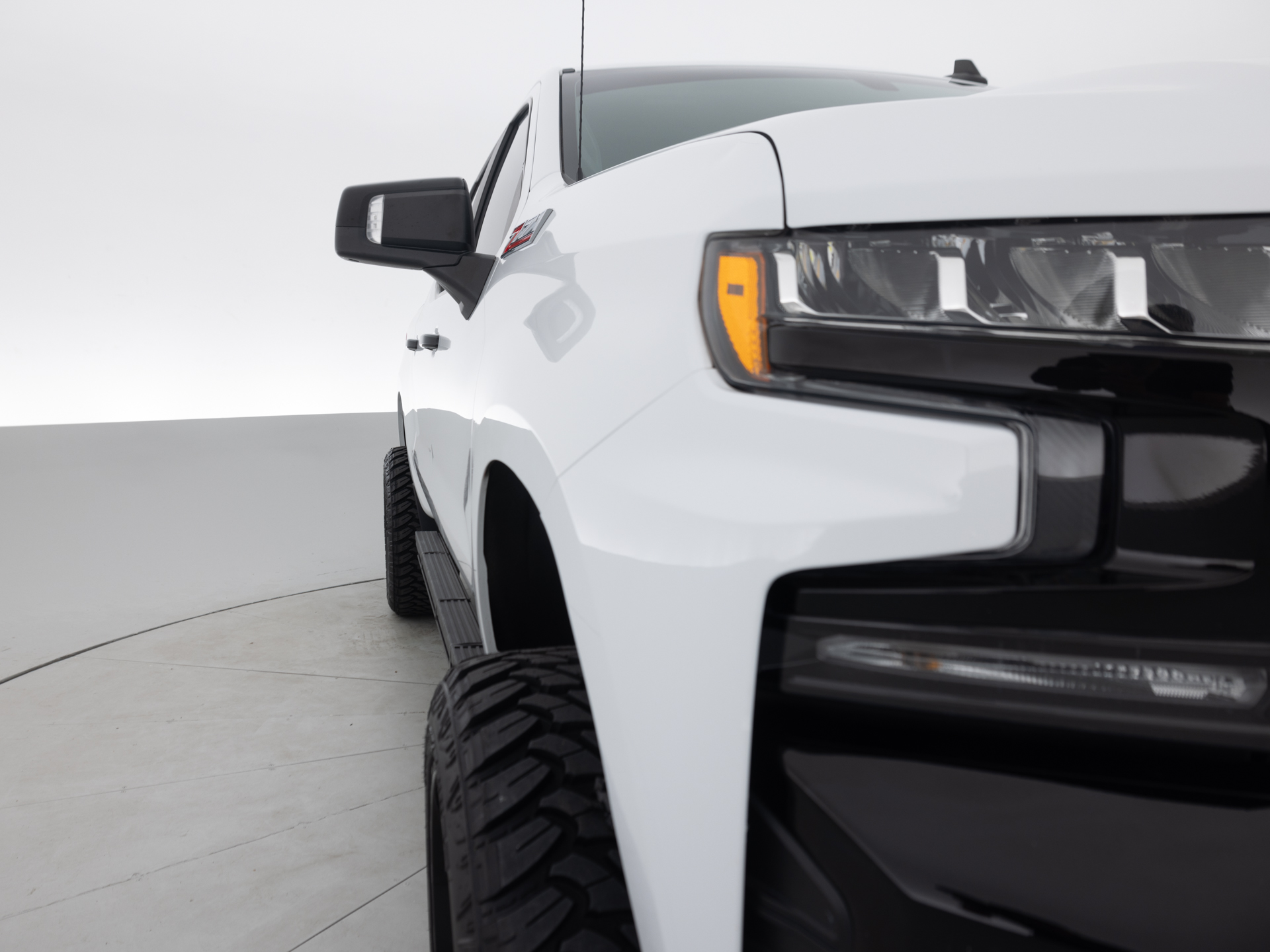 Used White Chevrolet Silverado Trail Boss-4 for Sale