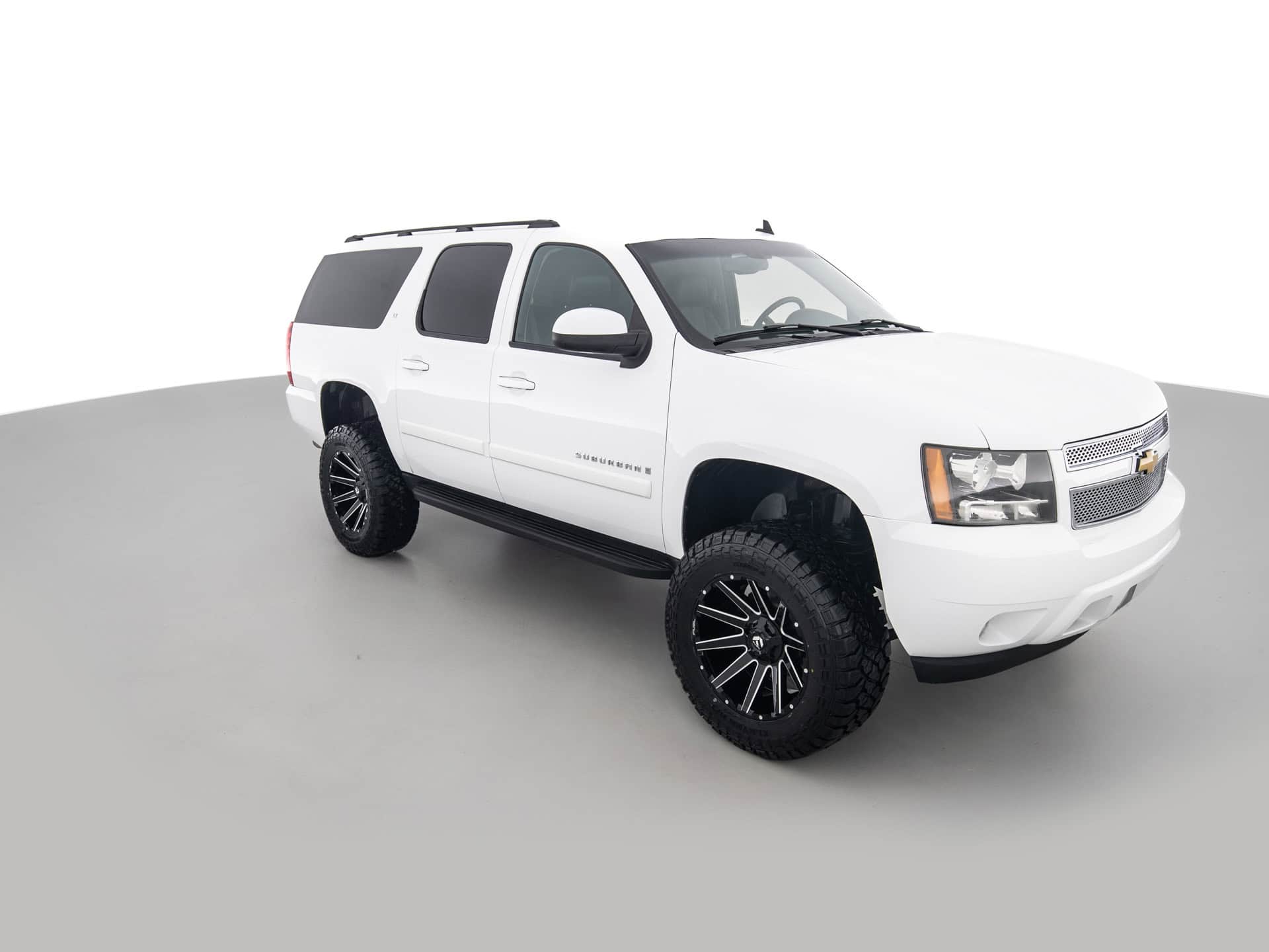 white chevrolet suburban lt 2