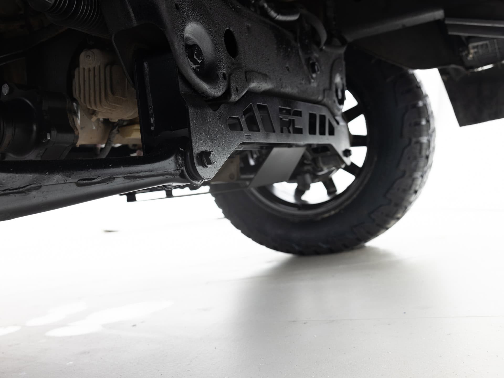 Used White Chevrolet Tahoe-16 for Sale