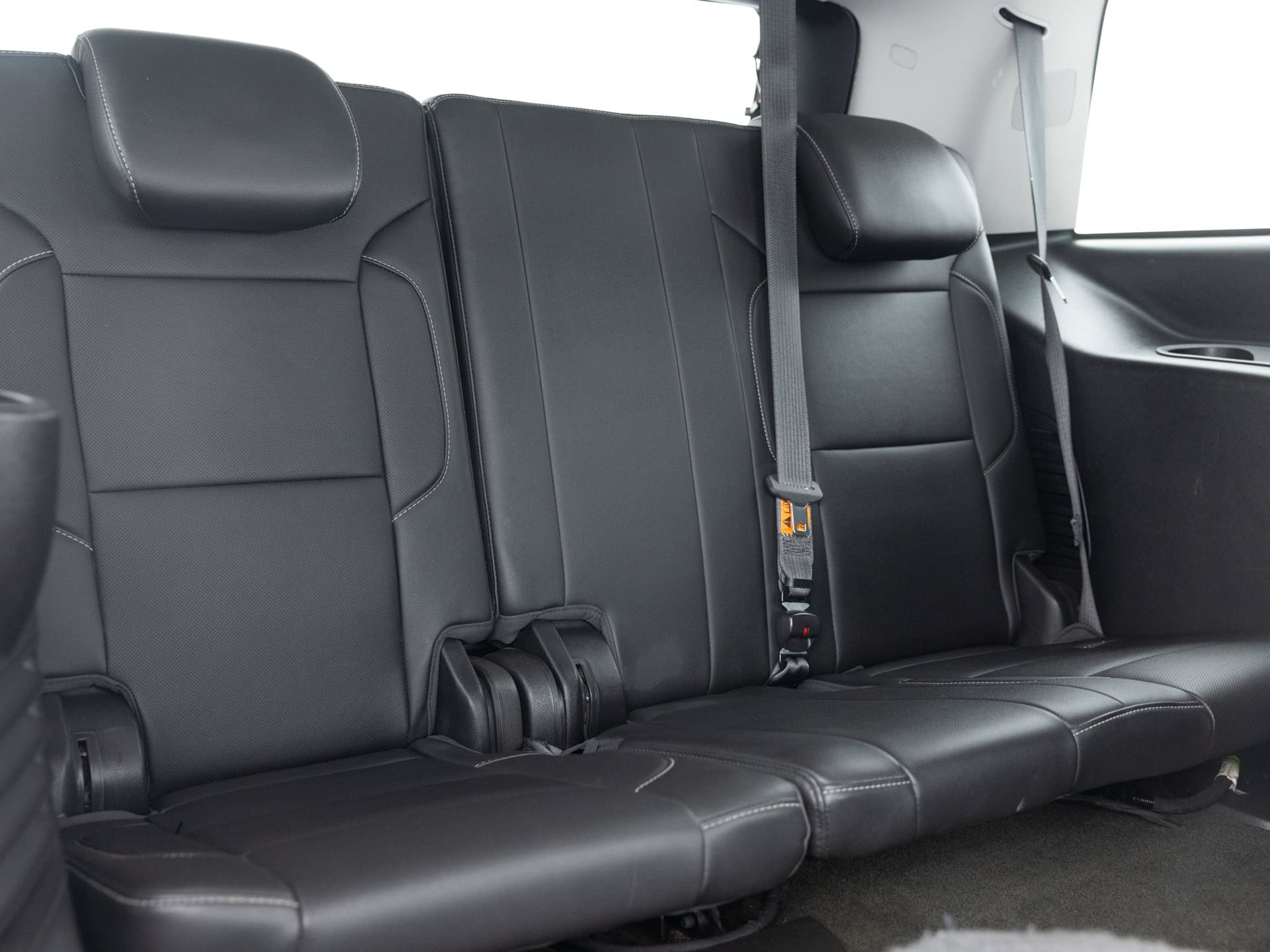 Used White Chevrolet Tahoe-27 for Sale