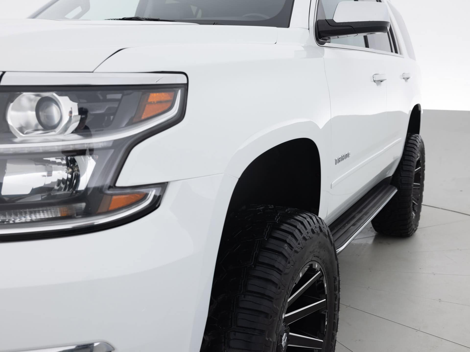 Used White Chevrolet Tahoe-3 for Sale