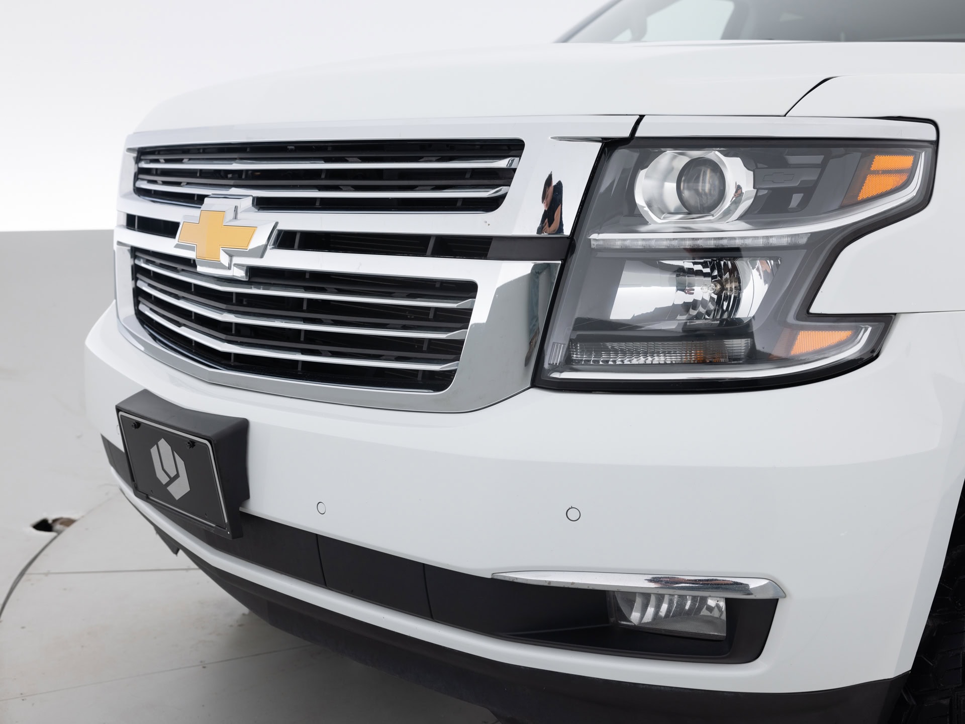 Used White Chevrolet Tahoe-7 for Sale
