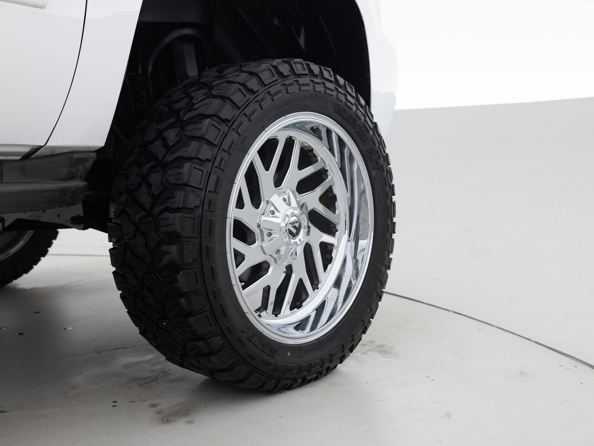 Used White Chevrolet Tahoe LTZ-12 for Sale