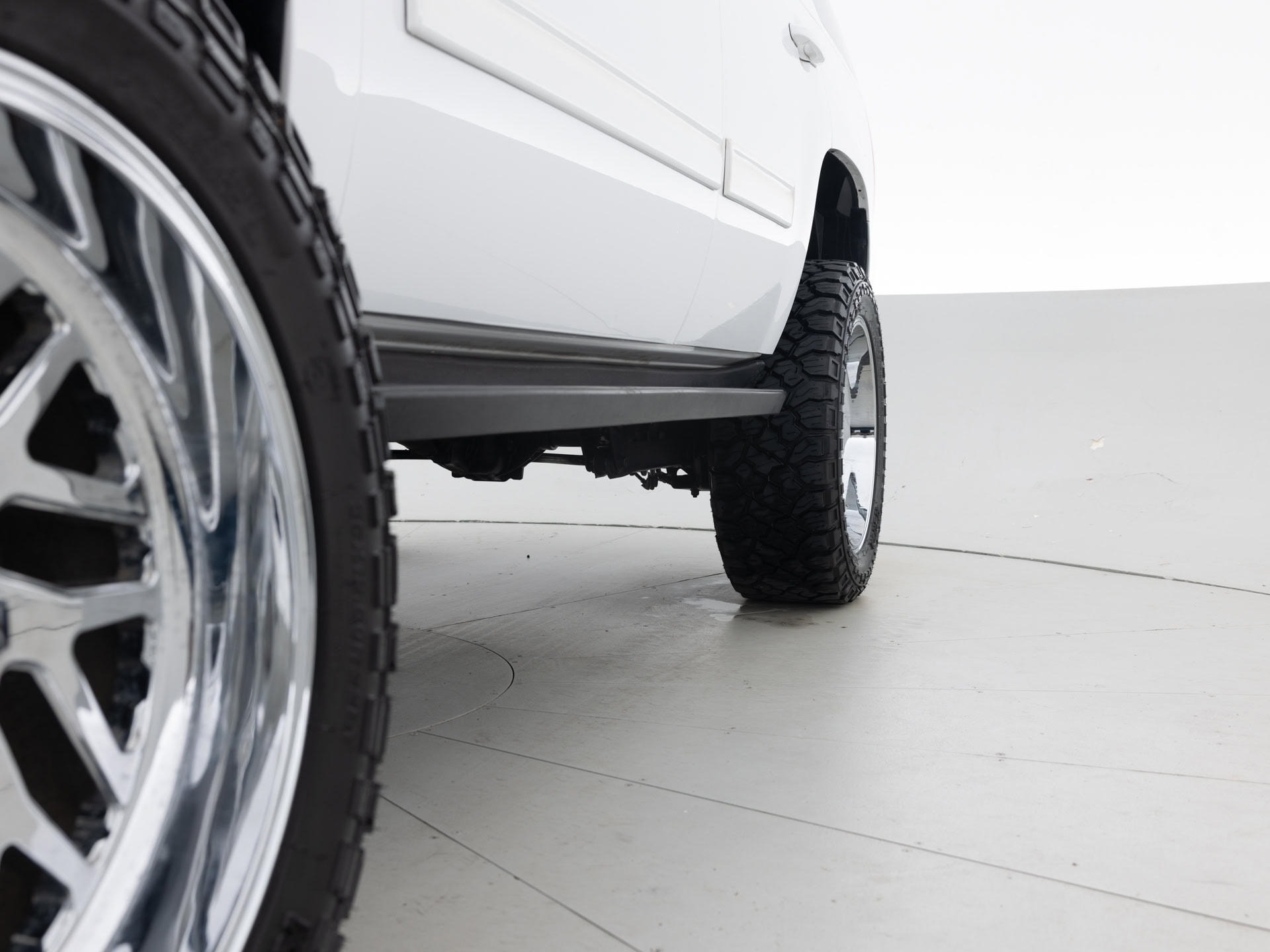 Used White Chevrolet Tahoe LTZ-14 for Sale