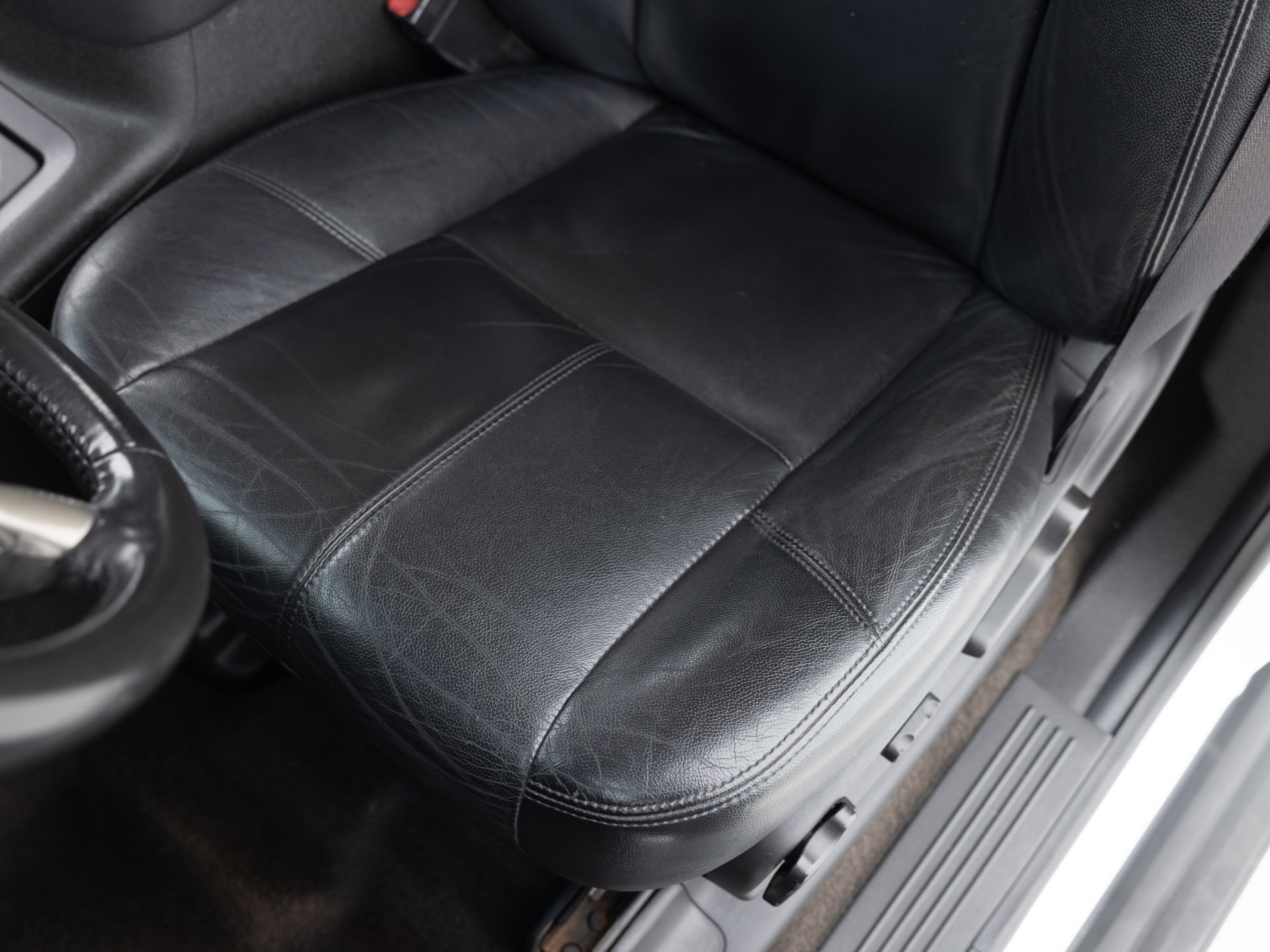 Used White Chevrolet Tahoe LTZ-17 for Sale