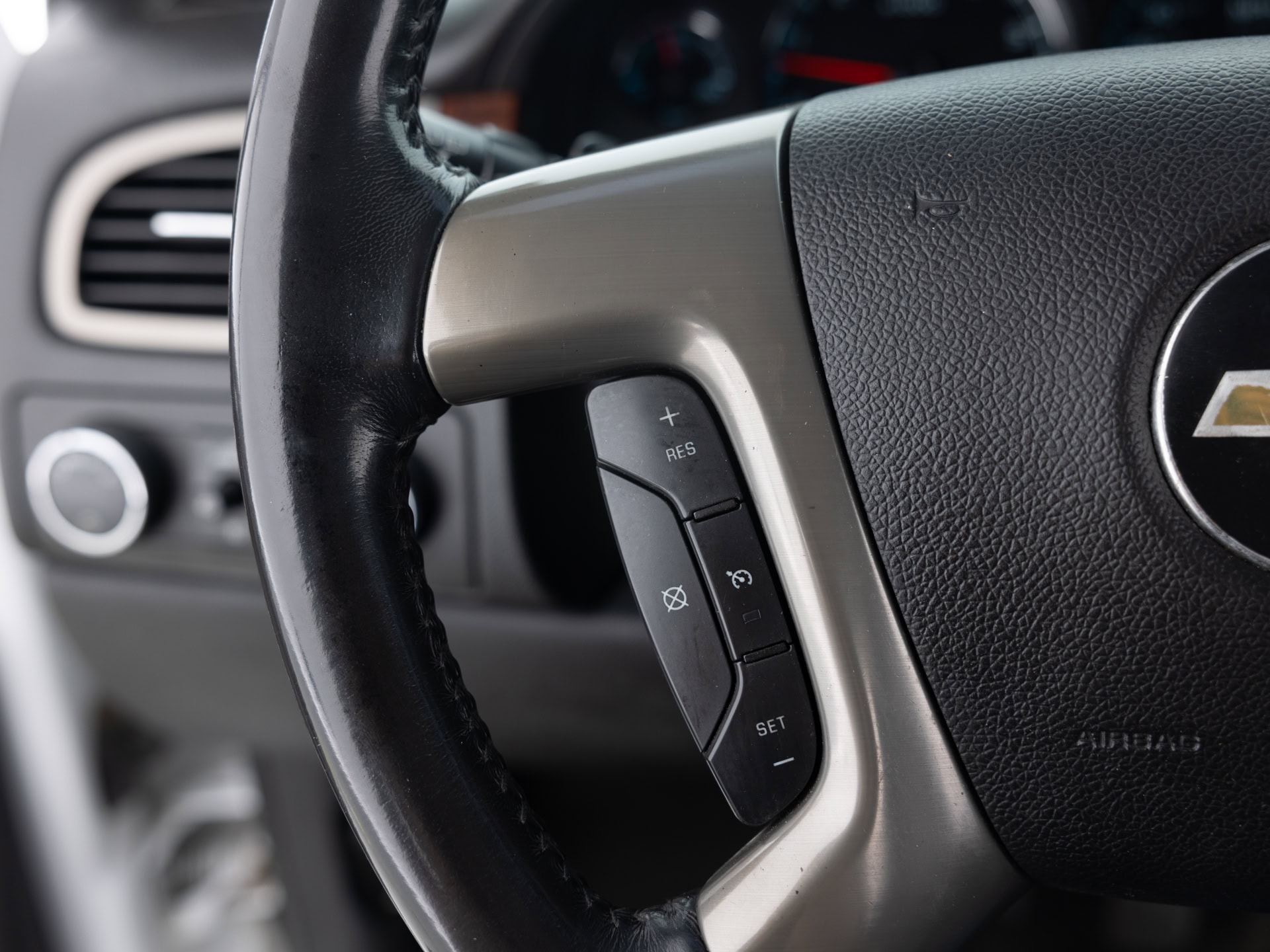 Used White Chevrolet Tahoe LTZ-29 for Sale