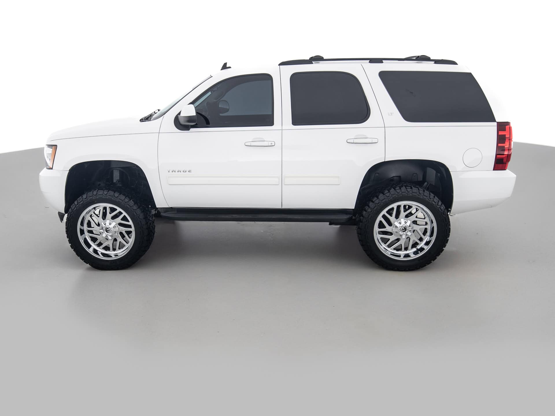 Used White Chevrolet Tahoe LTZ-7 for Sale