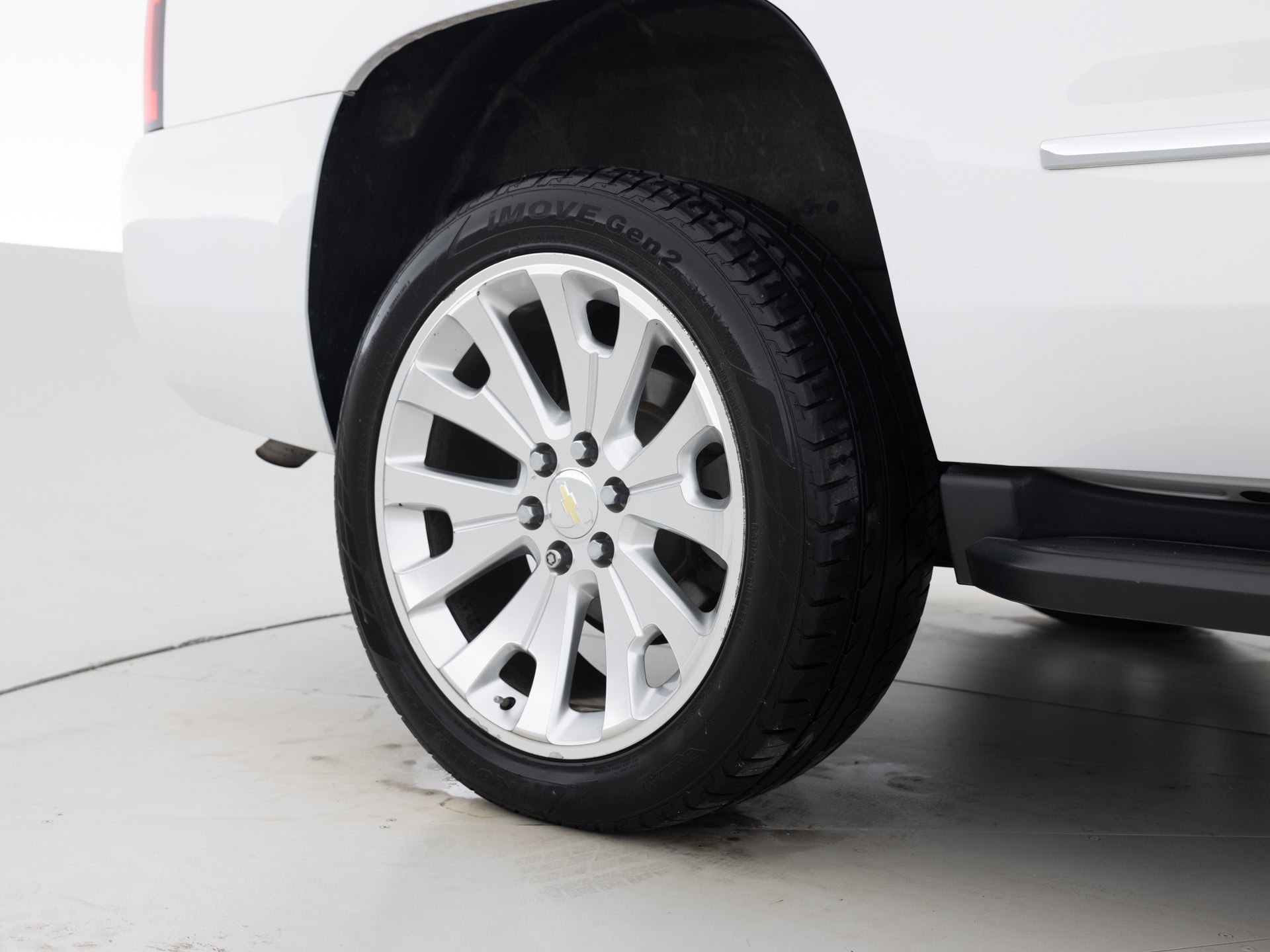 Used White Chevrolet Tahoe LT_-11 for Sale